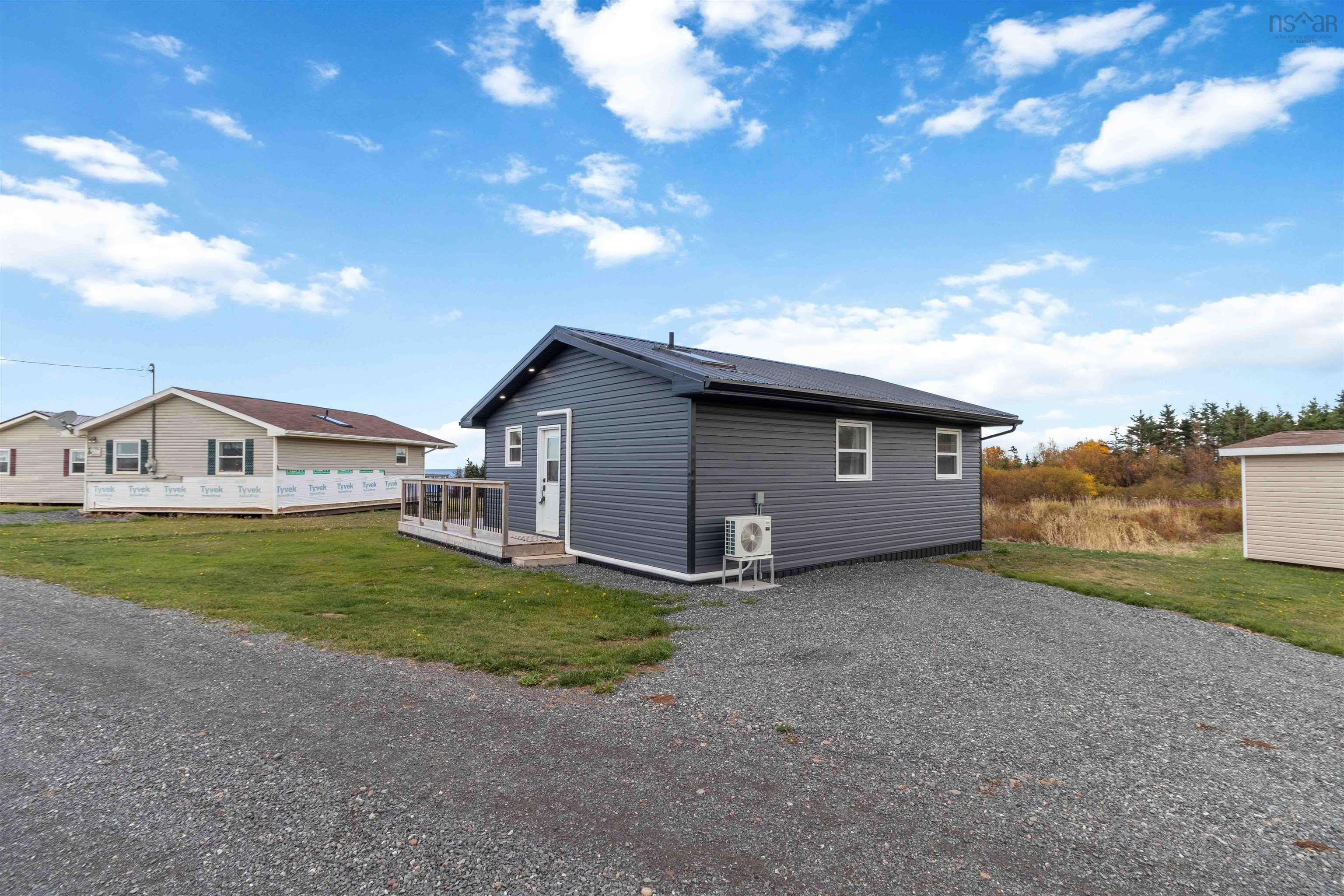 $349,900.00: 5 116 Eric Romkey Lane, Seafoam