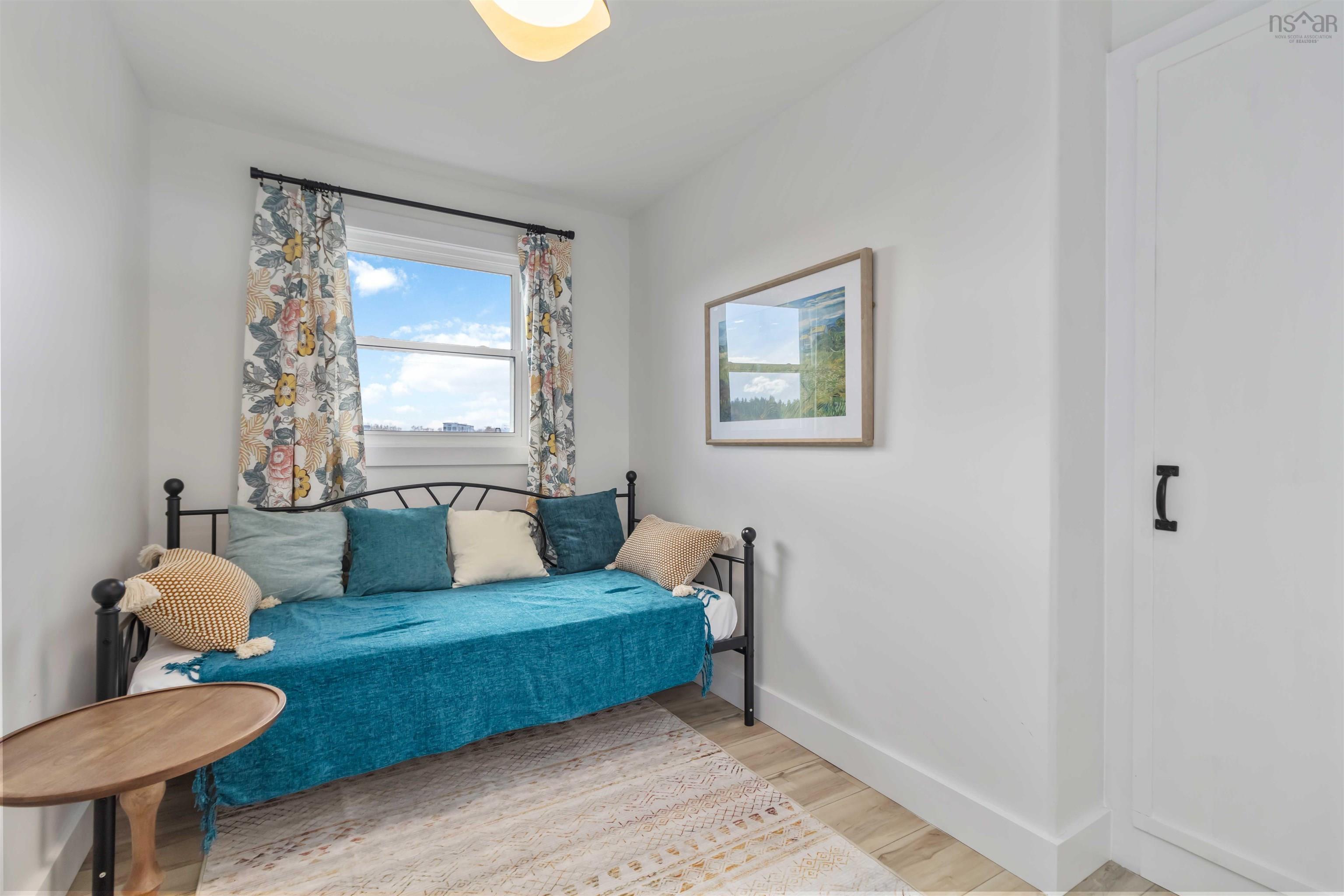 $349,900.00: 5 116 Eric Romkey Lane, Seafoam
