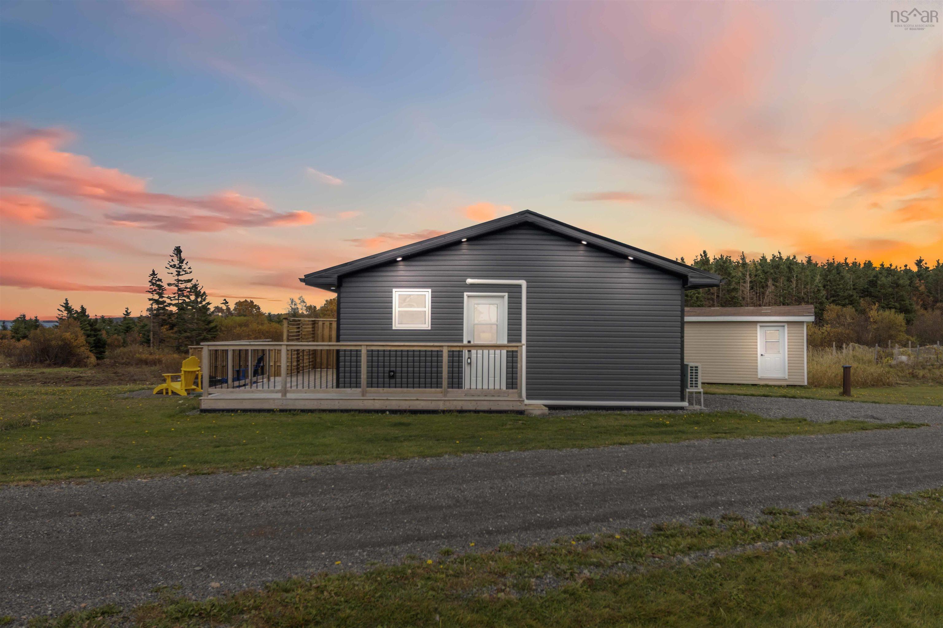 $349,900.00: 5 116 Eric Romkey Lane, Seafoam