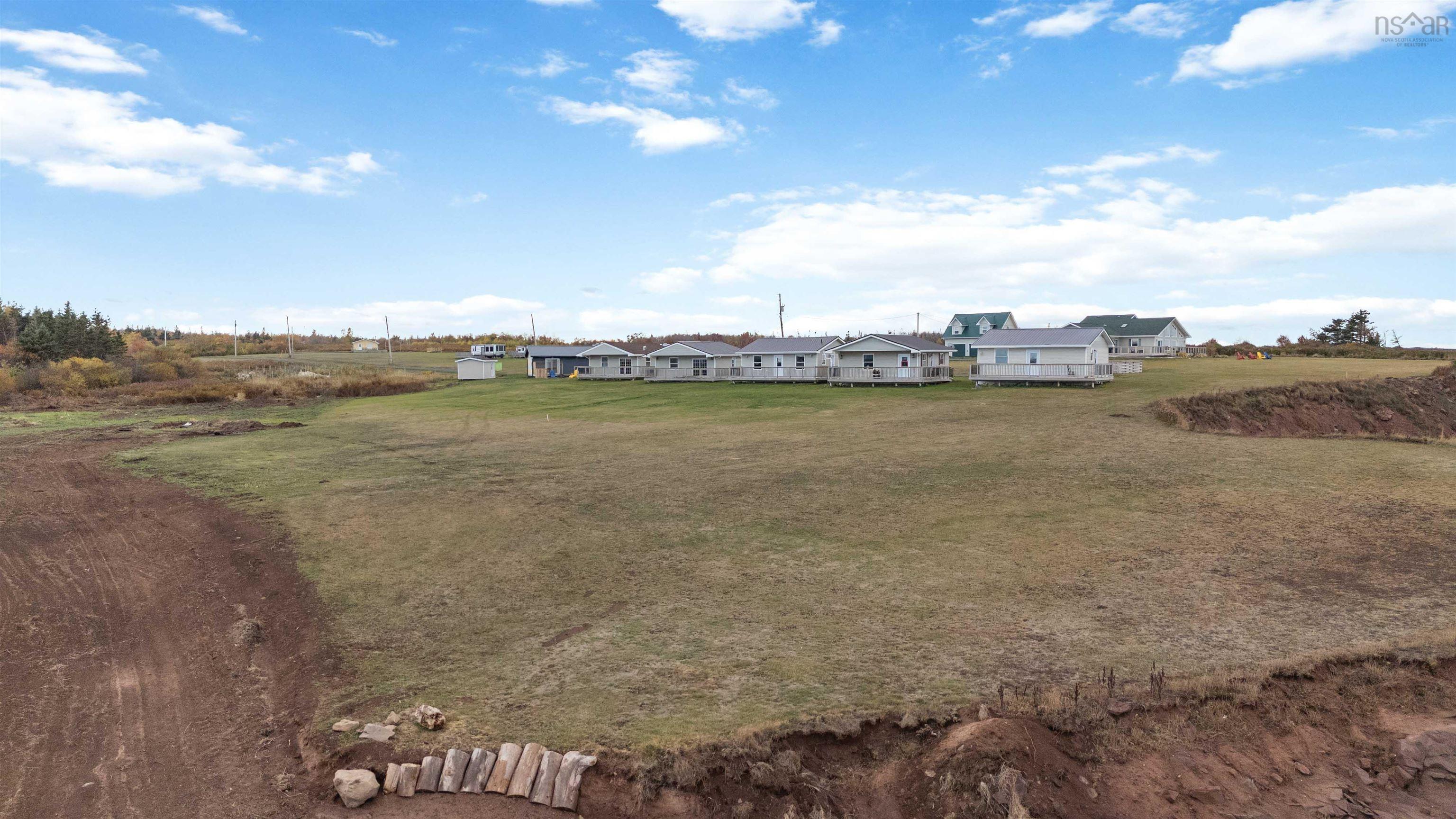 $349,900.00: 5 116 Eric Romkey Lane, Seafoam