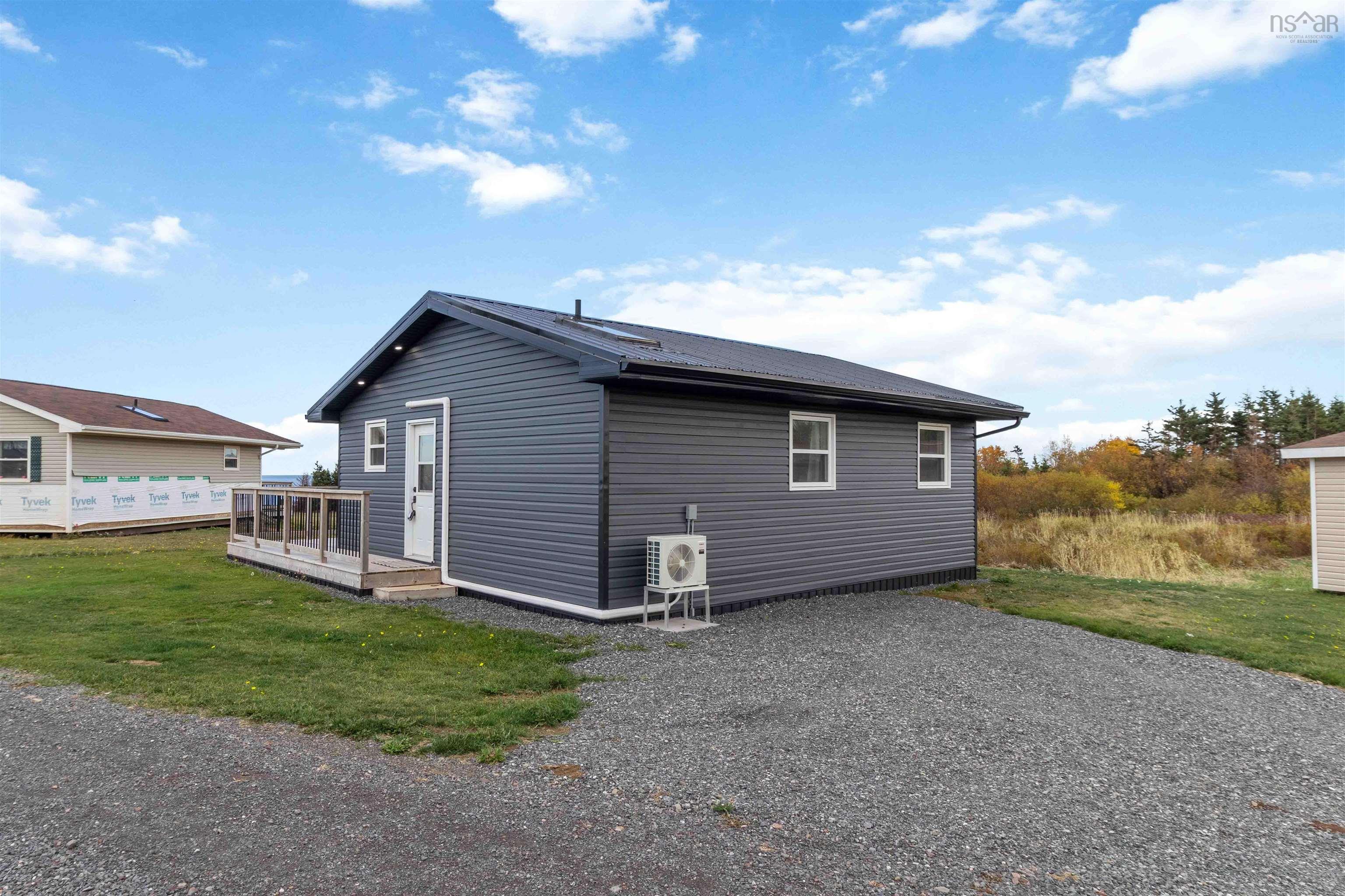$349,900.00: 5 116 Eric Romkey Lane, Seafoam