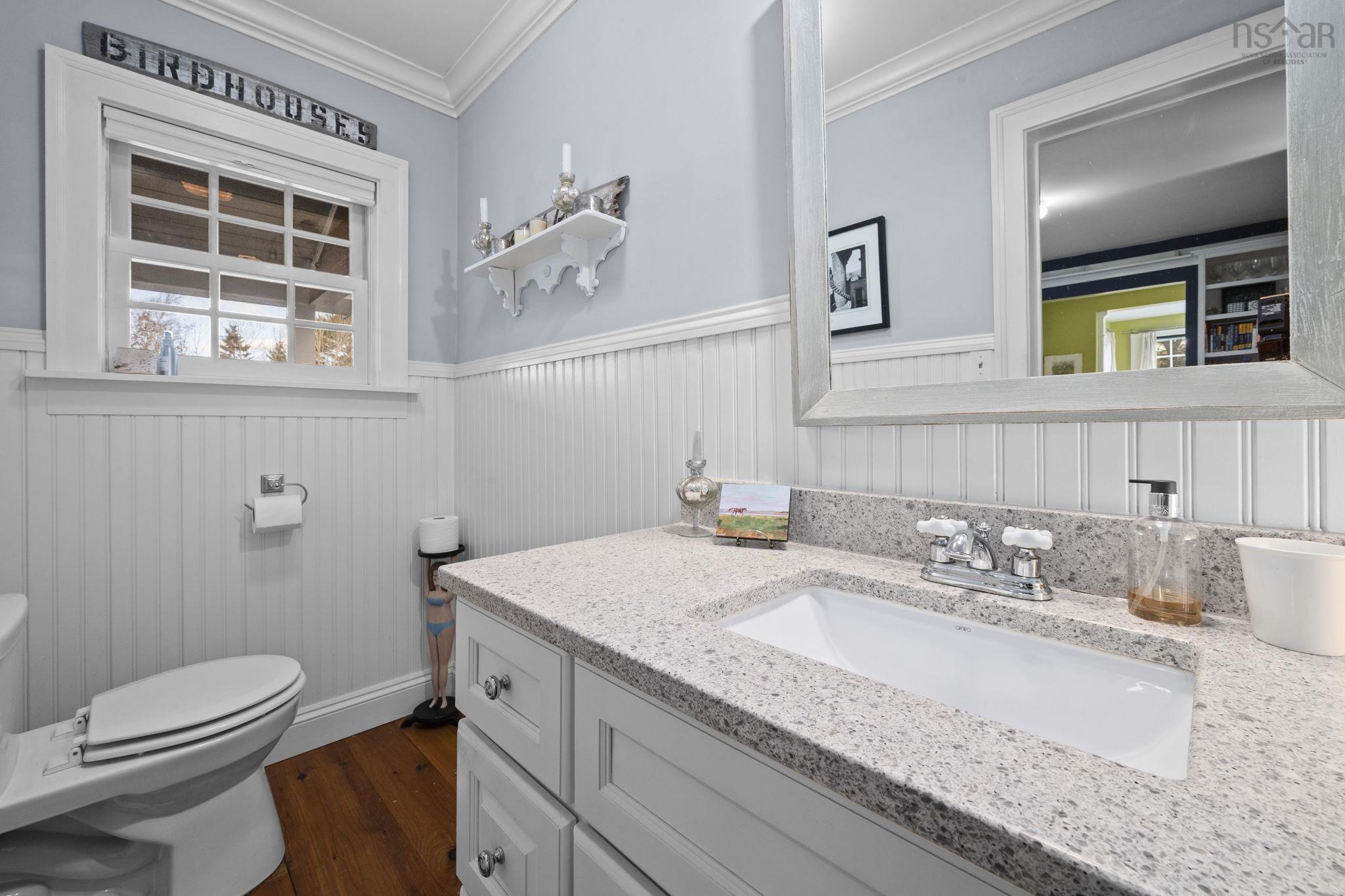 $1,195,000.00: 1563 New Ross Road, Vaughan