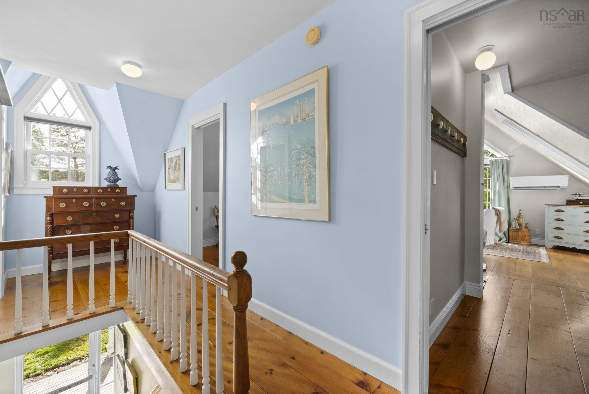 $1,195,000.00: 1563 New Ross Road, Vaughan