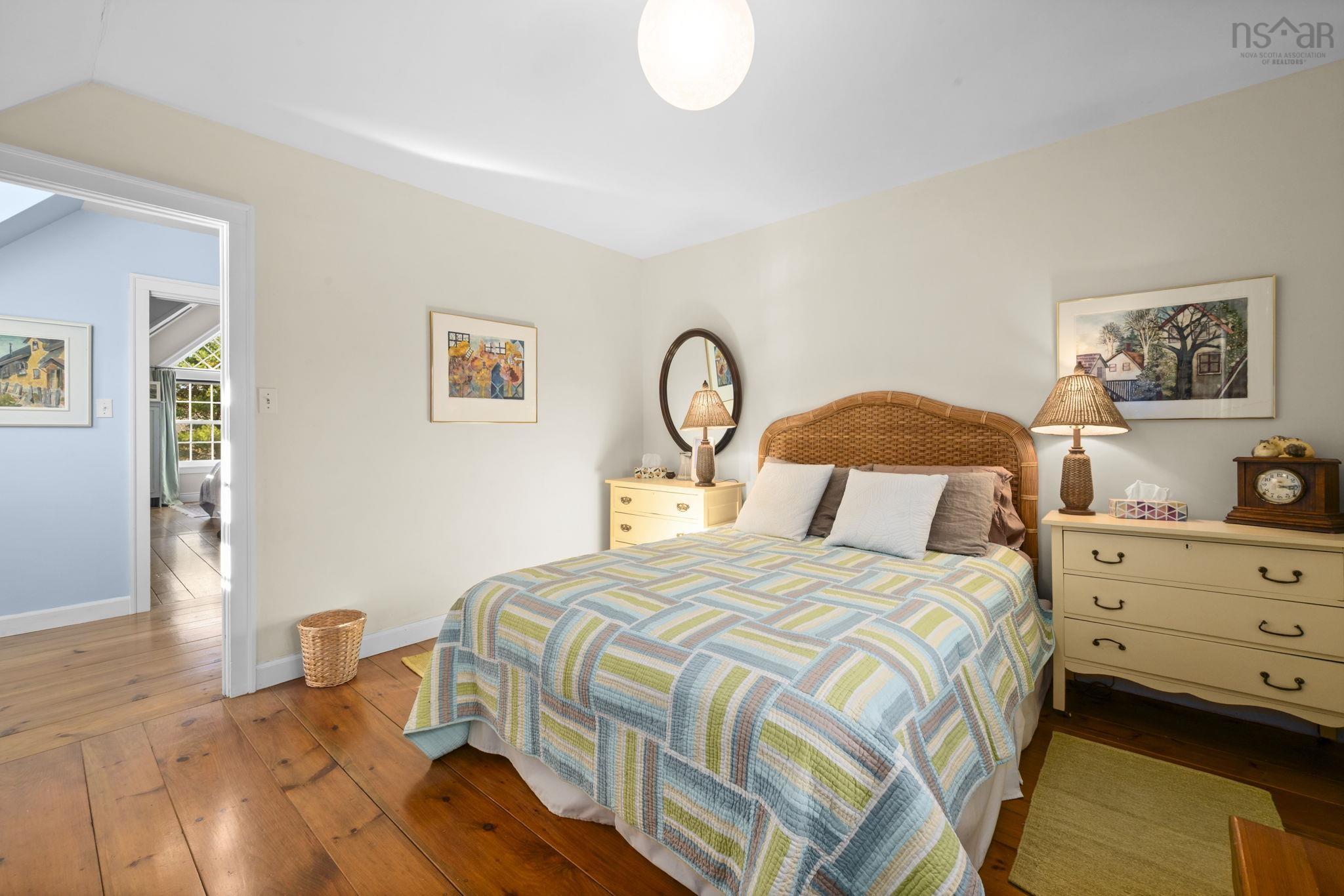 $1,195,000.00: 1563 New Ross Road, Vaughan