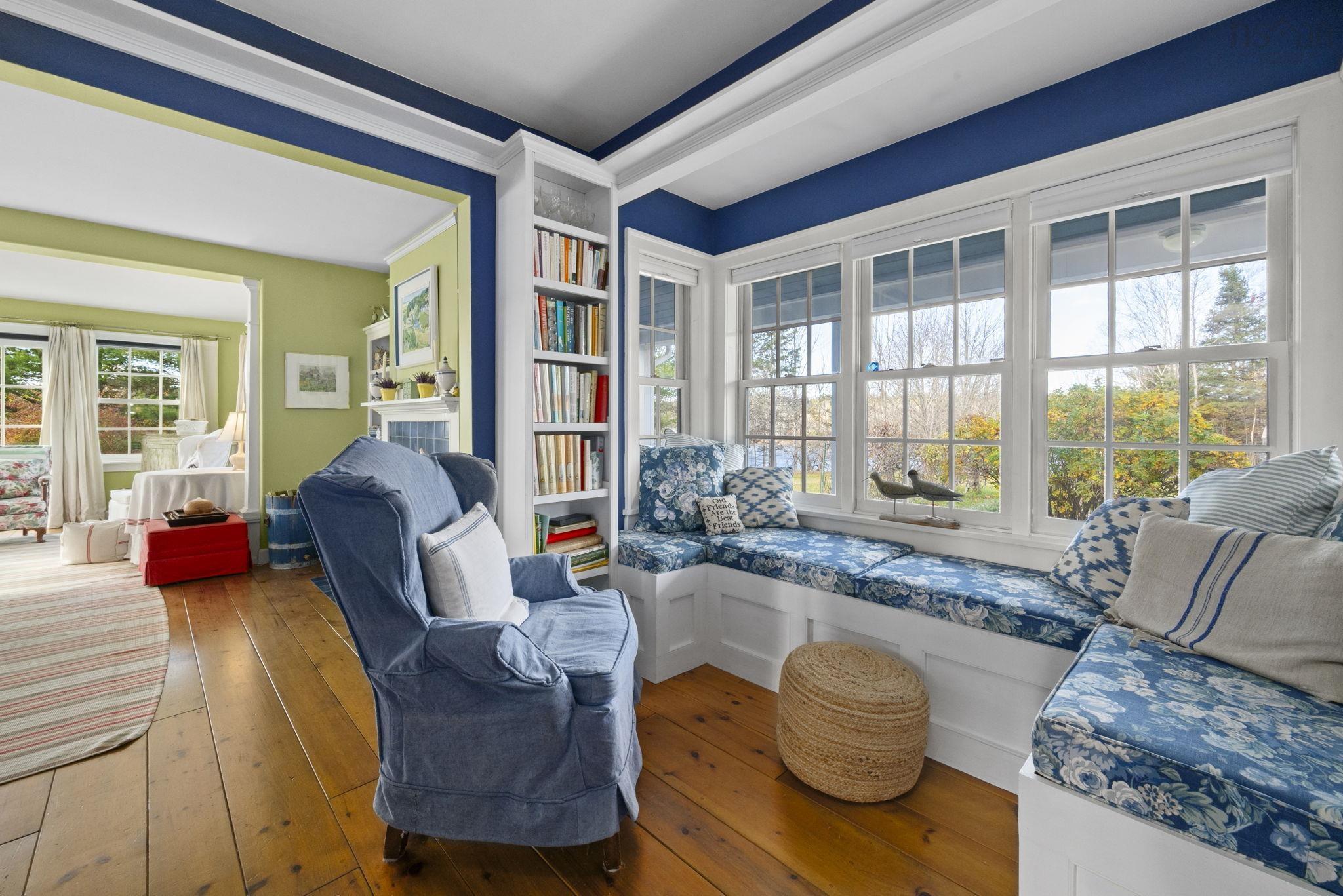 $1,195,000.00: 1563 New Ross Road, Vaughan