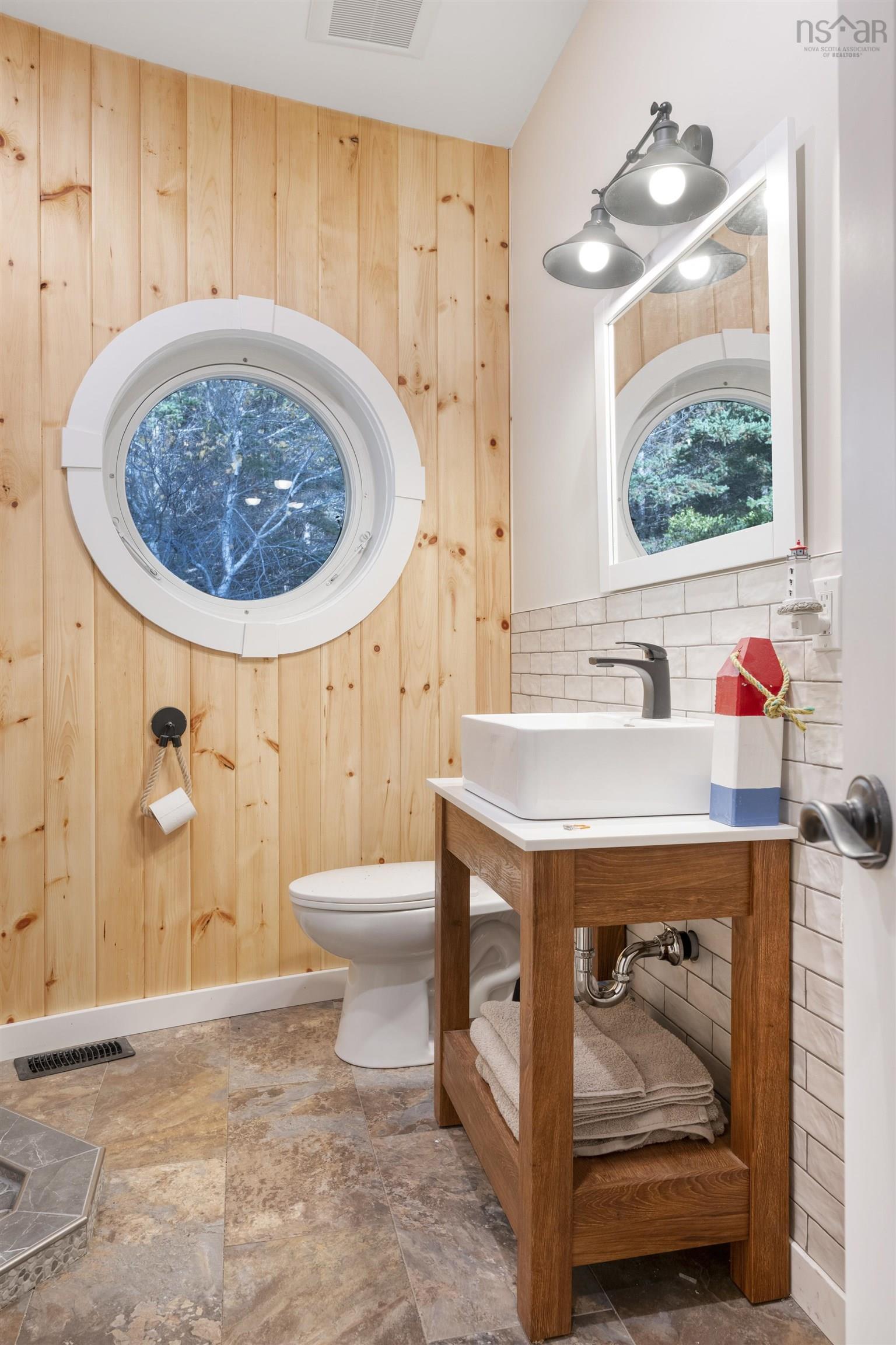 $575,000.00: 93 Rye Hill Road, Garden Lots