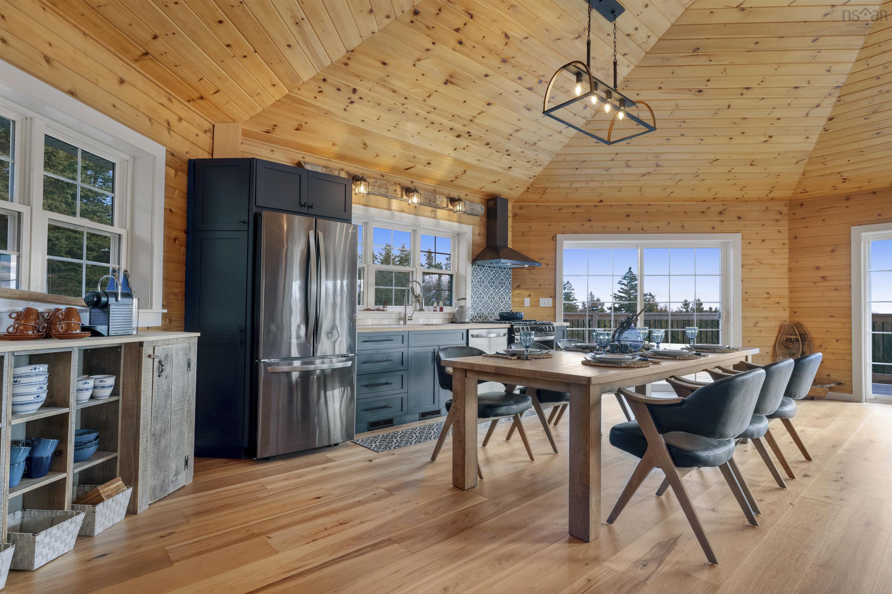 $575,000.00: 93 Rye Hill Road, Garden Lots