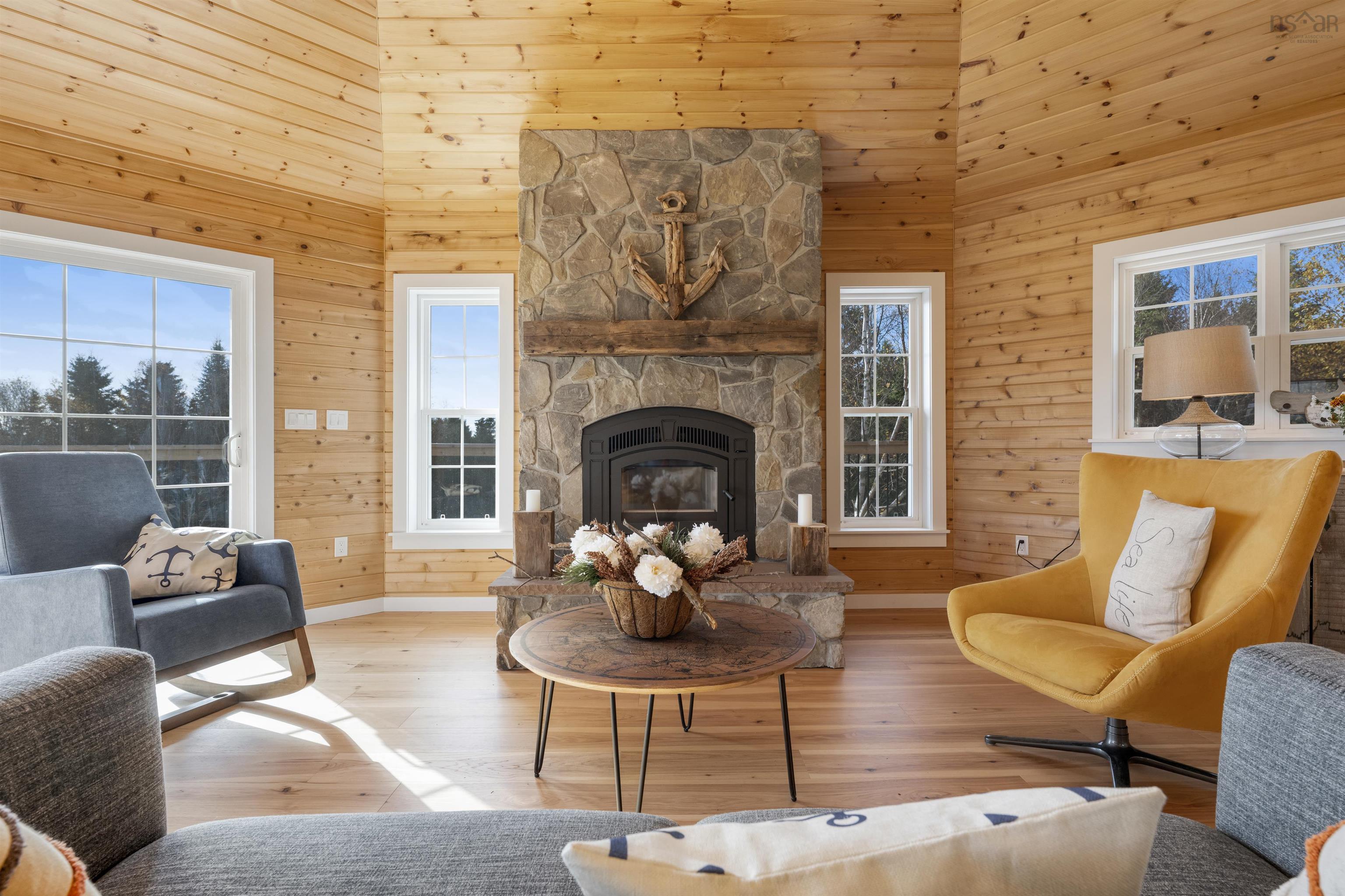 $575,000.00: 93 Rye Hill Road, Garden Lots