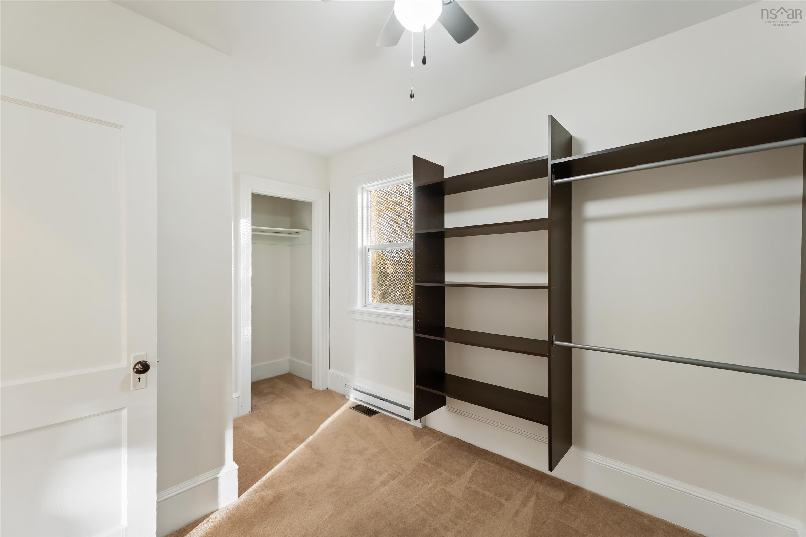 $350,000.00: 8911 Commercial Street, New Minas