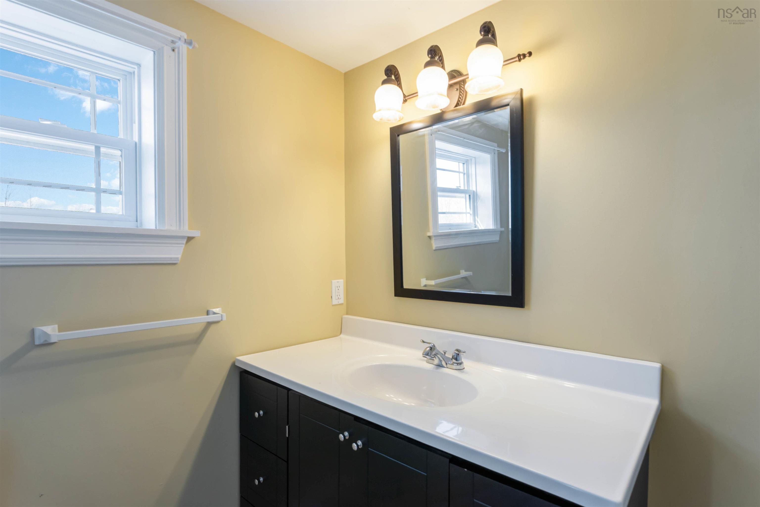 $449,900.00: 11770 Highway 1, Brickton