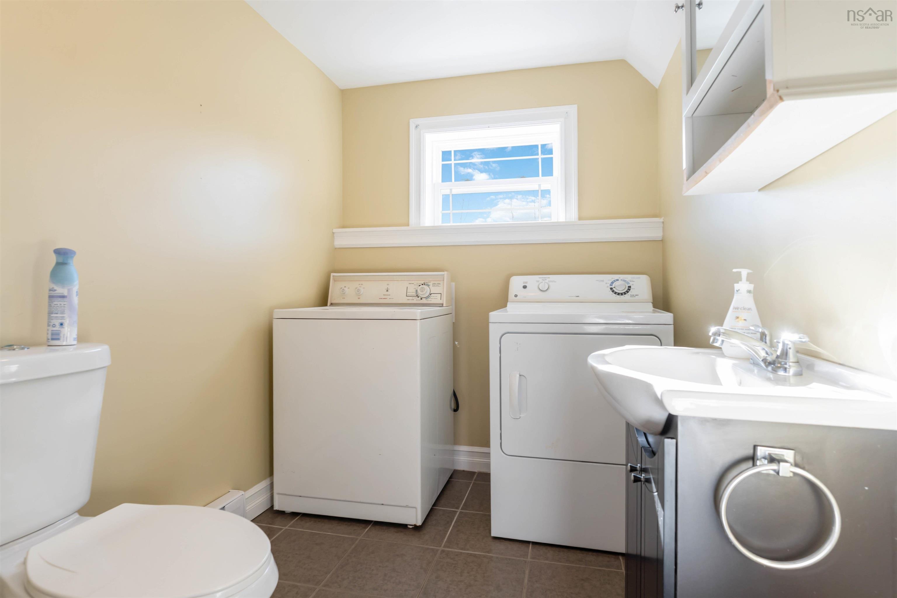 $449,900.00: 11770 Highway 1, Brickton