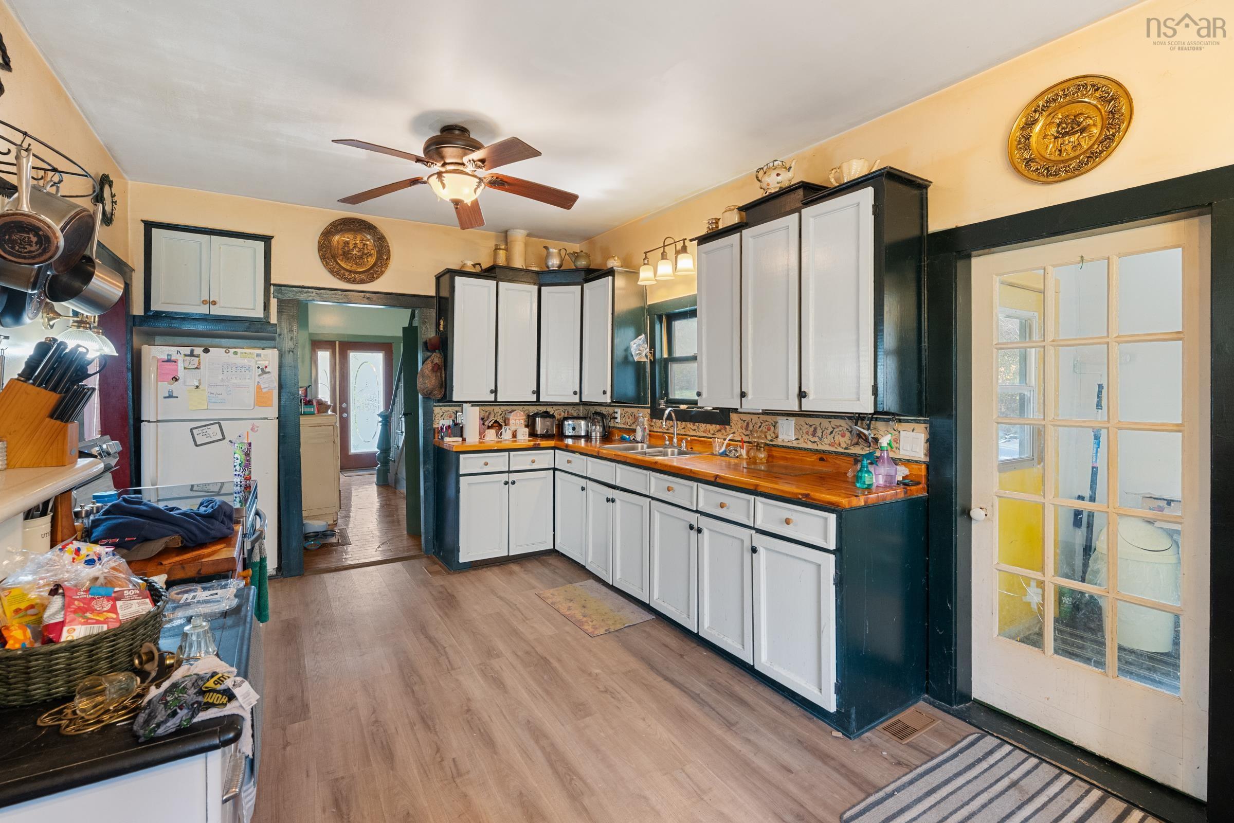 $399,000.00: 6953 Sissiboo Road, Bear River