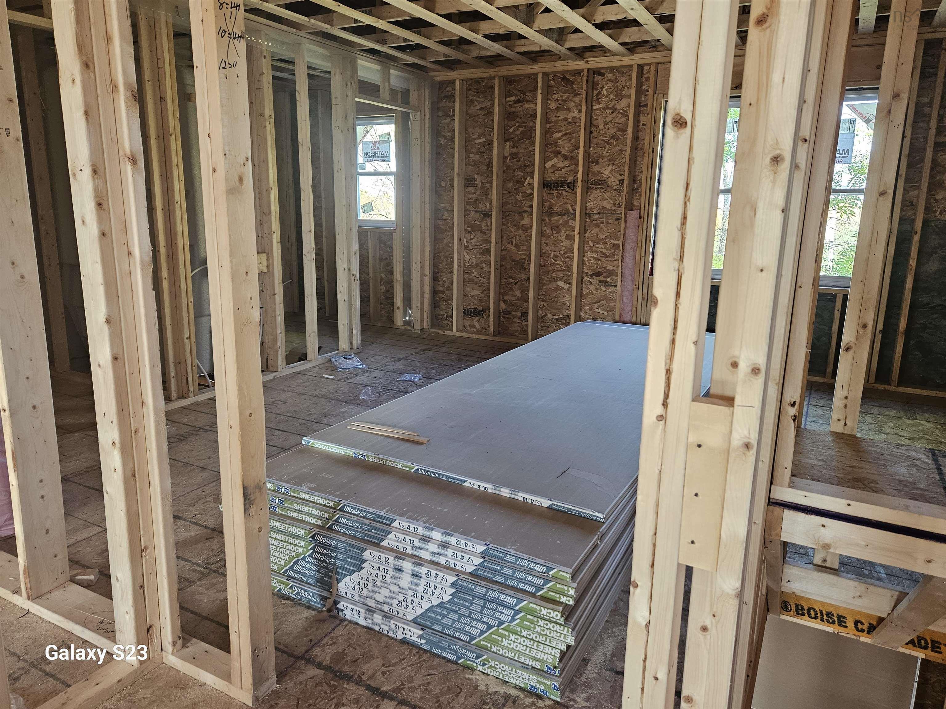 $678,350.00: 91 Burgess Crescent, Windsor