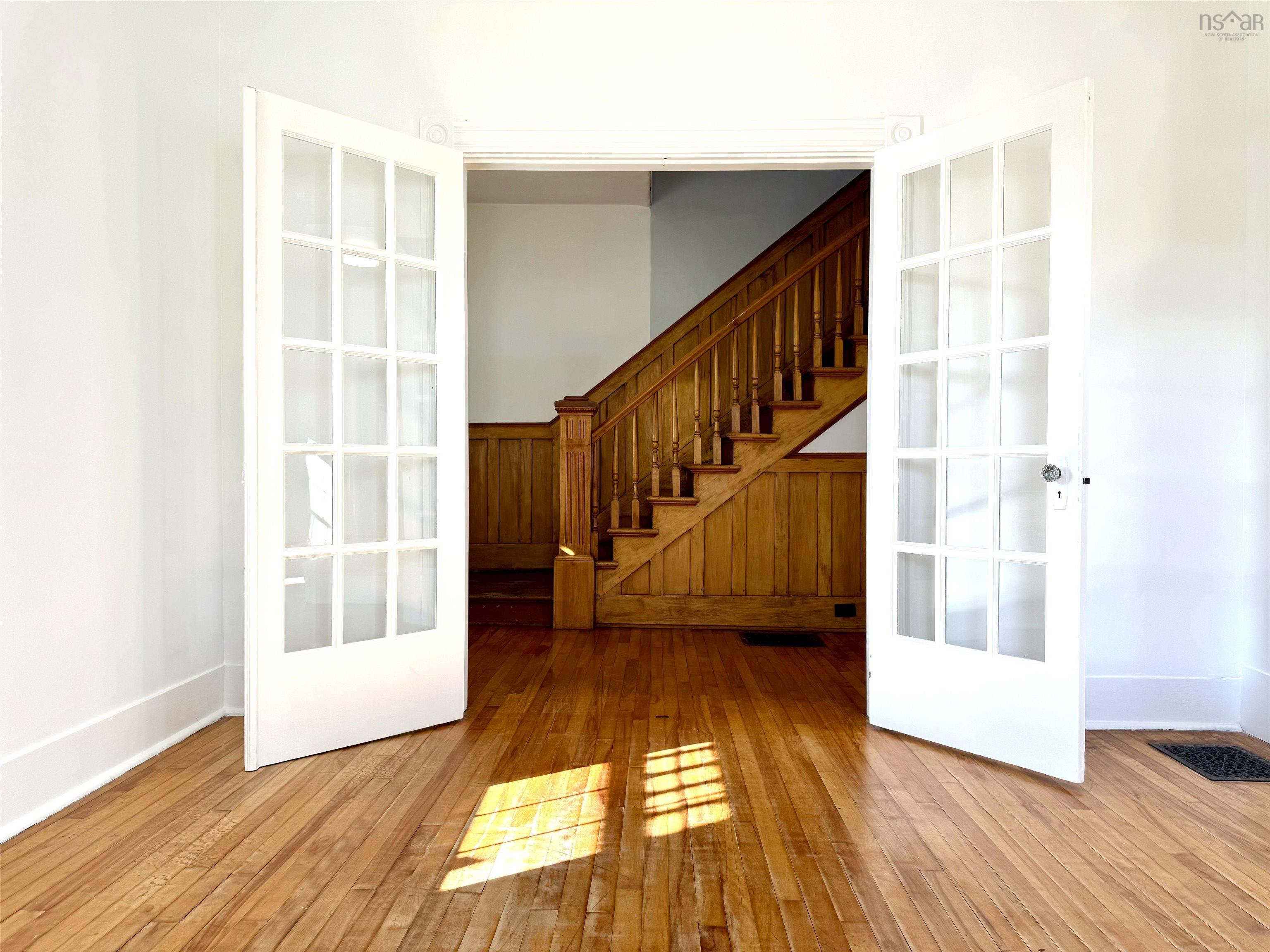 $249,995.00: 190 Church Street, Amherst