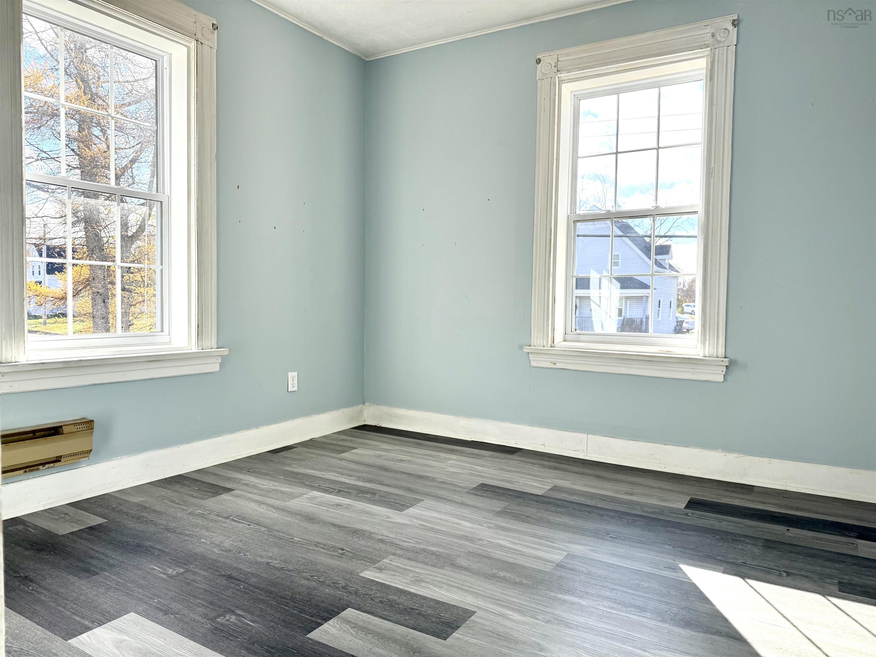 $249,995.00: 190 Church Street, Amherst