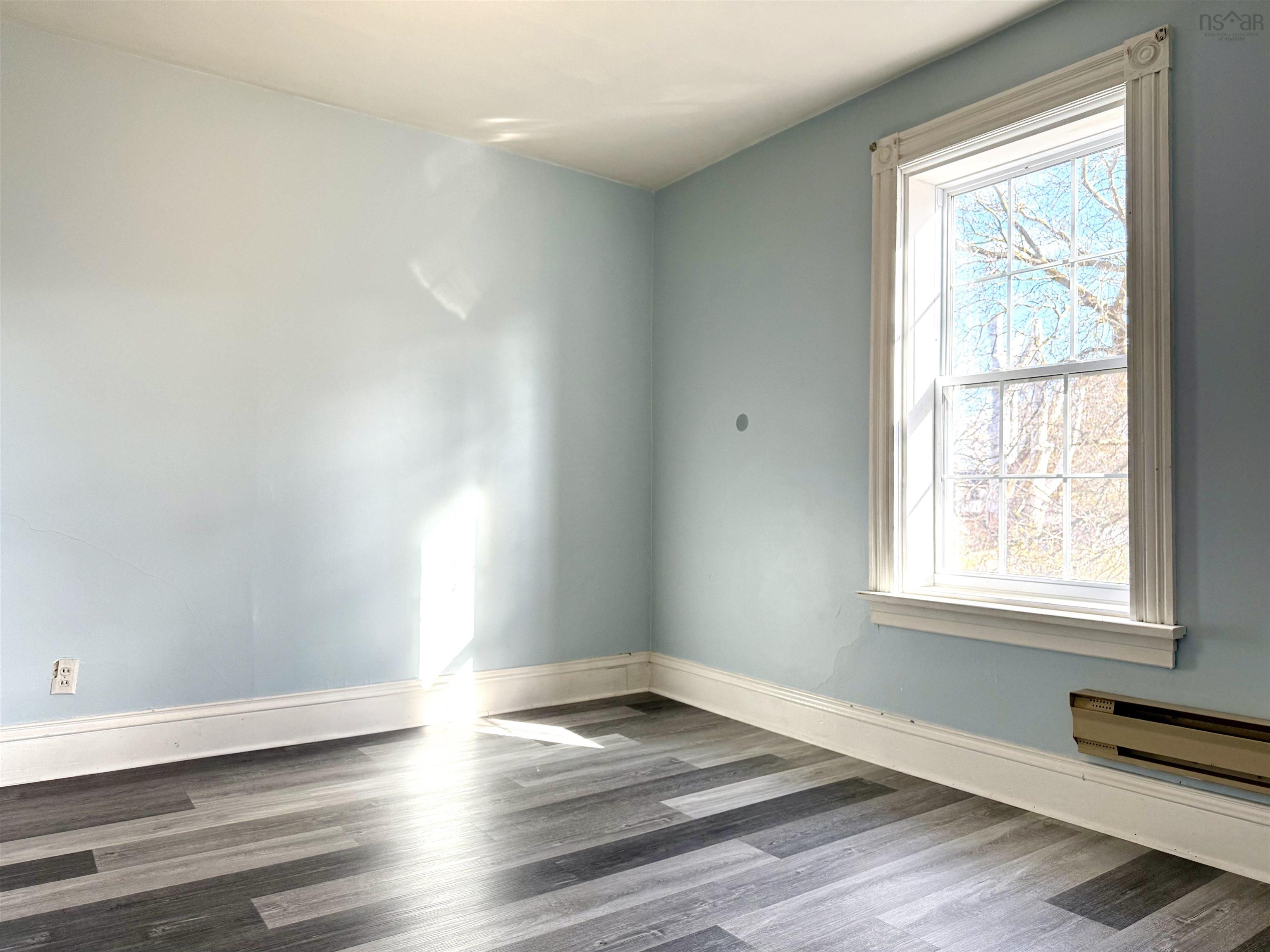 $249,995.00: 190 Church Street, Amherst