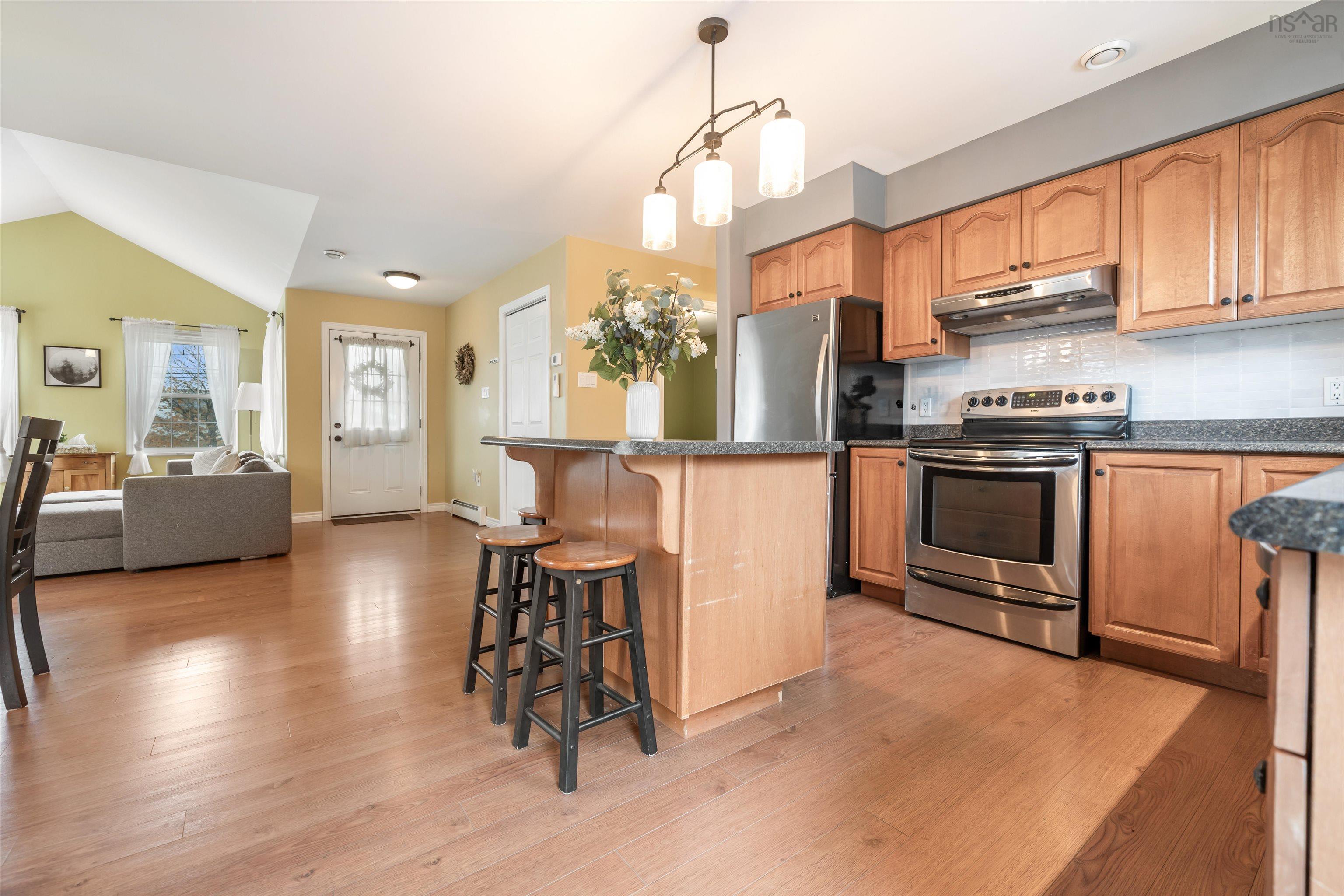 $610,000.00: 11 Downsview Drive, Lower Truro