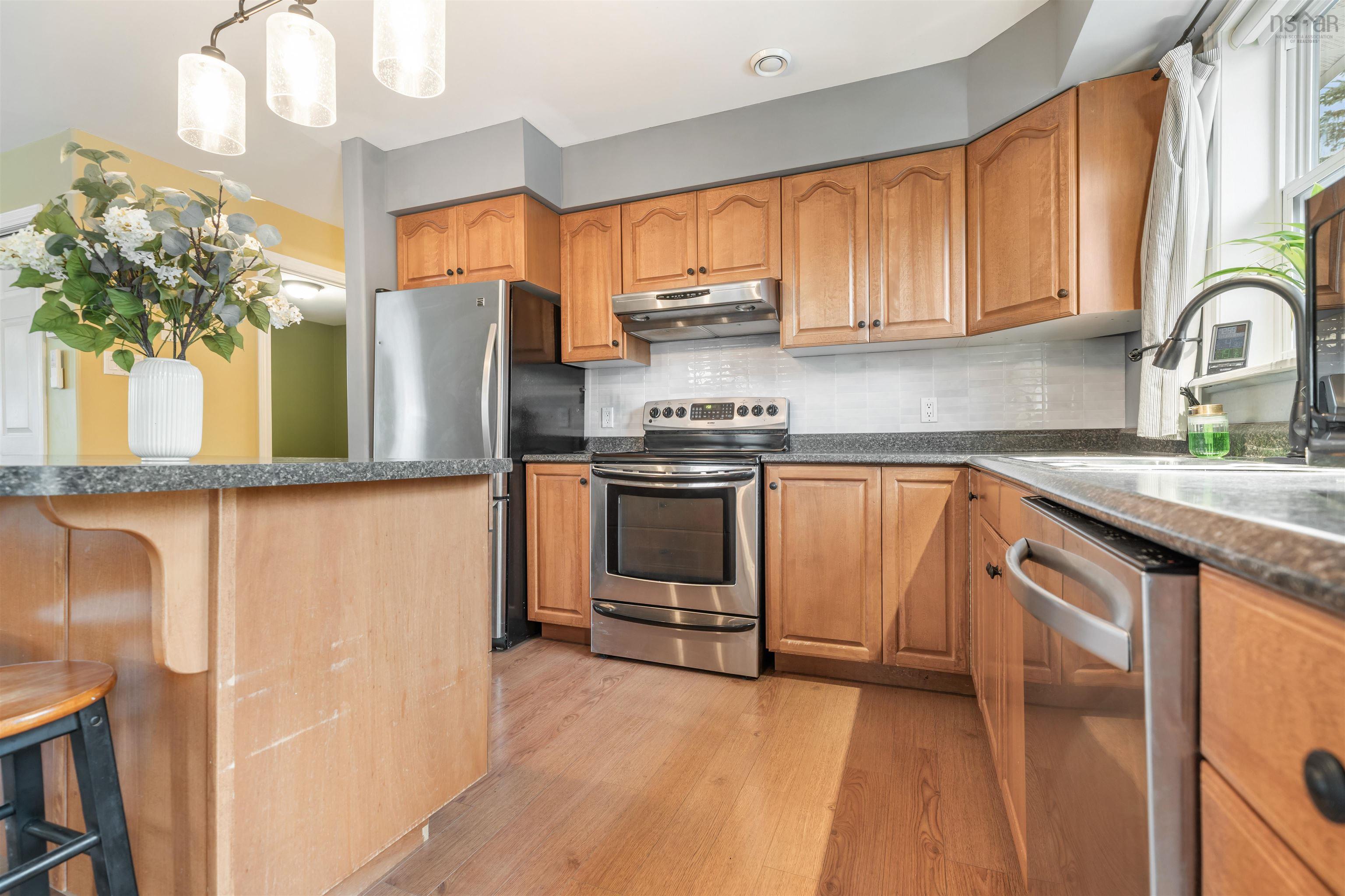 $610,000.00: 11 Downsview Drive, Lower Truro