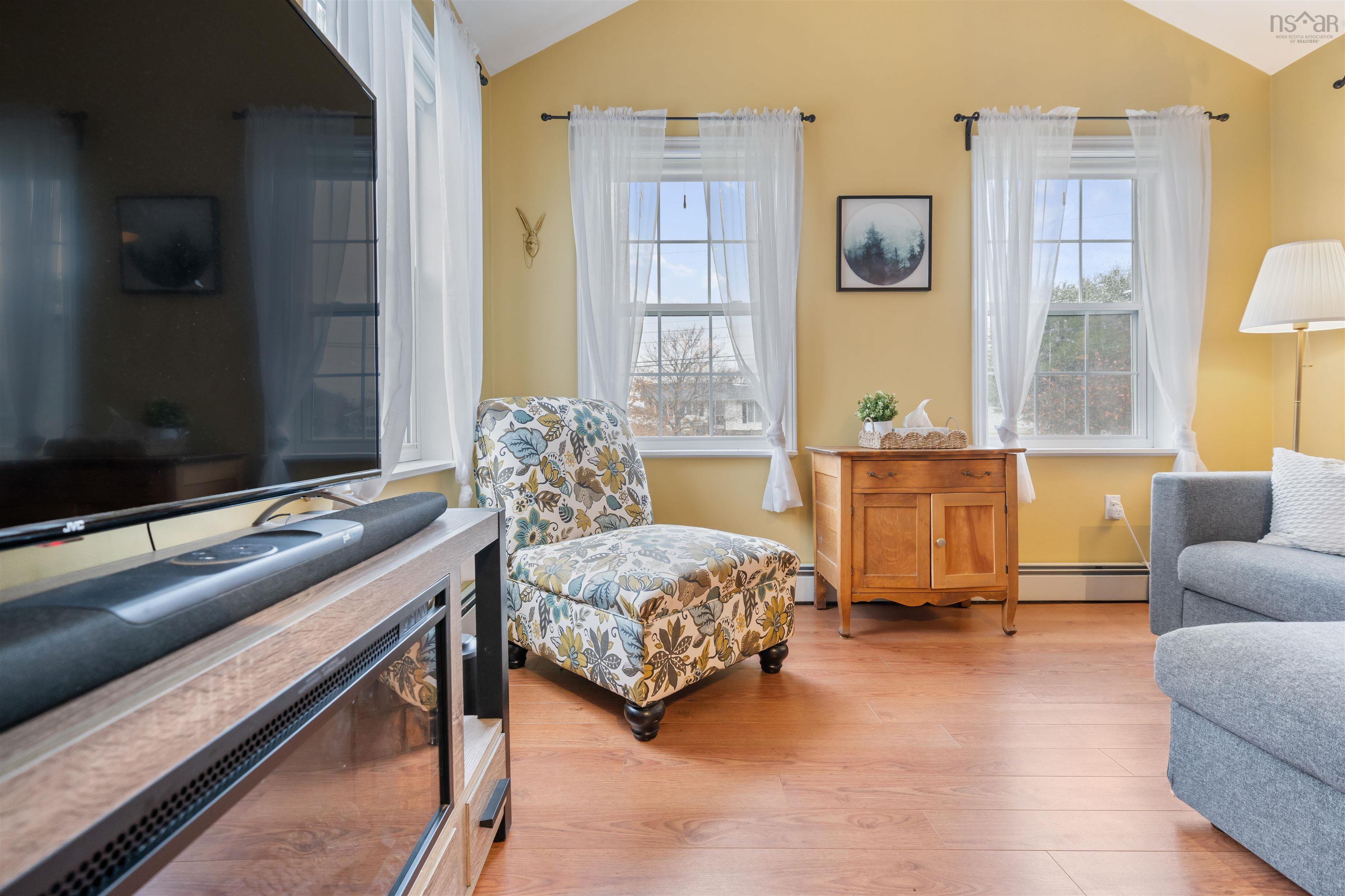 $610,000.00: 11 Downsview Drive, Lower Truro