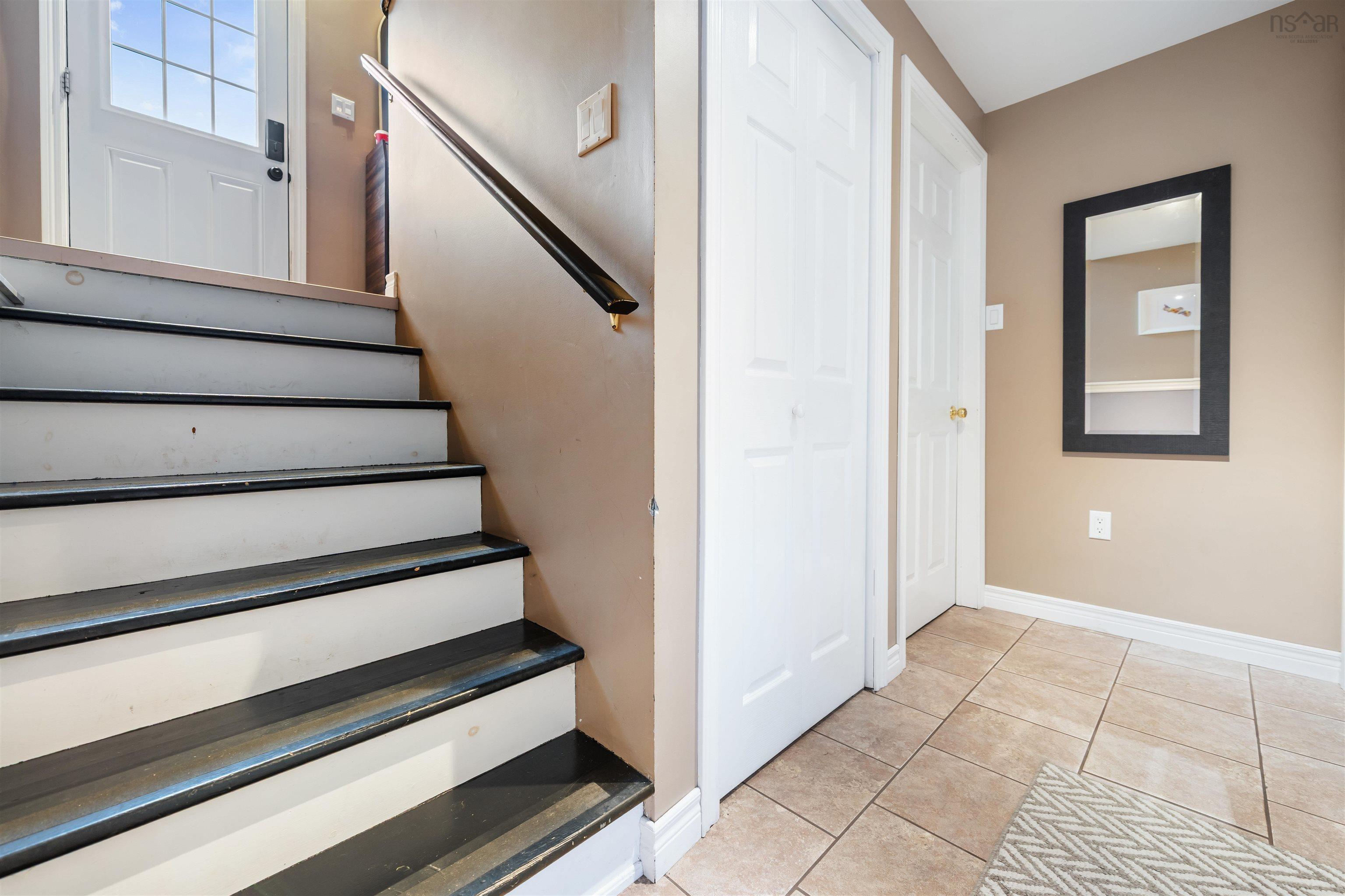 $610,000.00: 11 Downsview Drive, Lower Truro