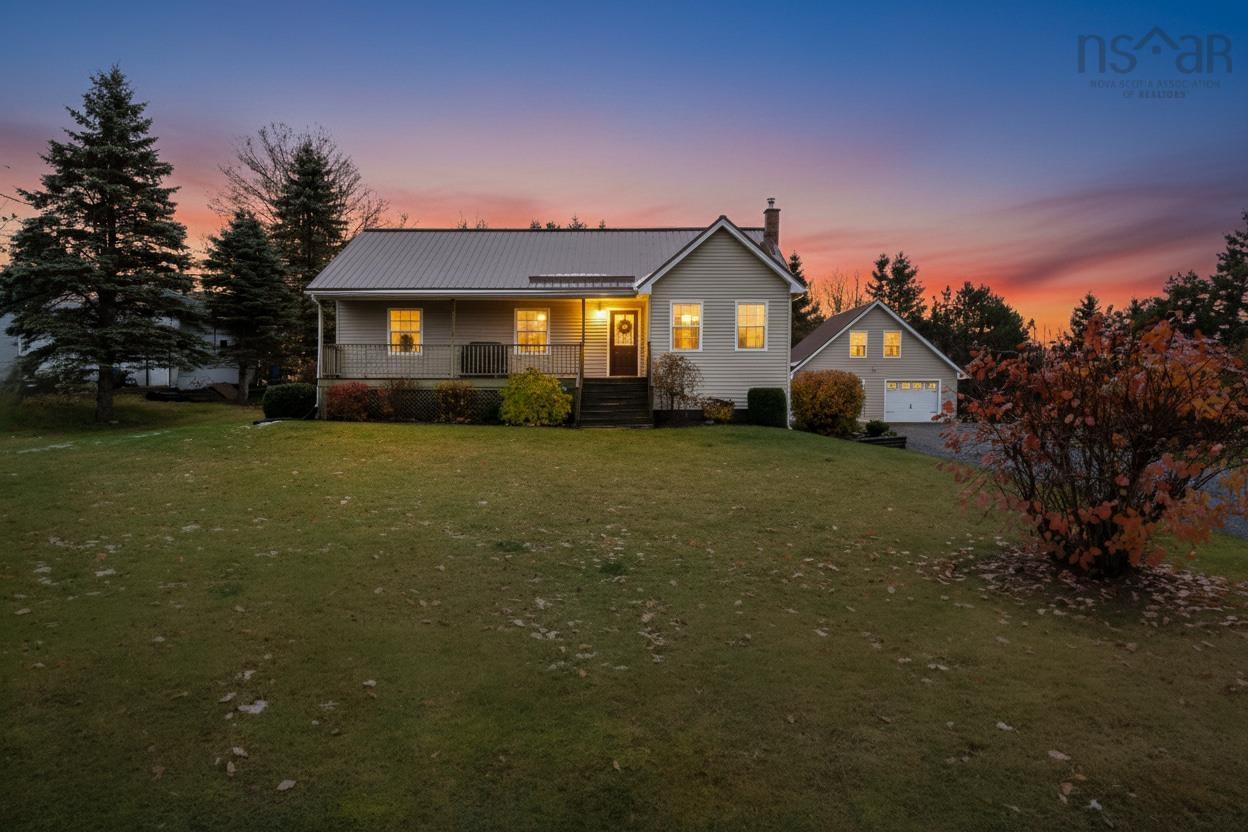 $610,000.00: 11 Downsview Drive, Lower Truro