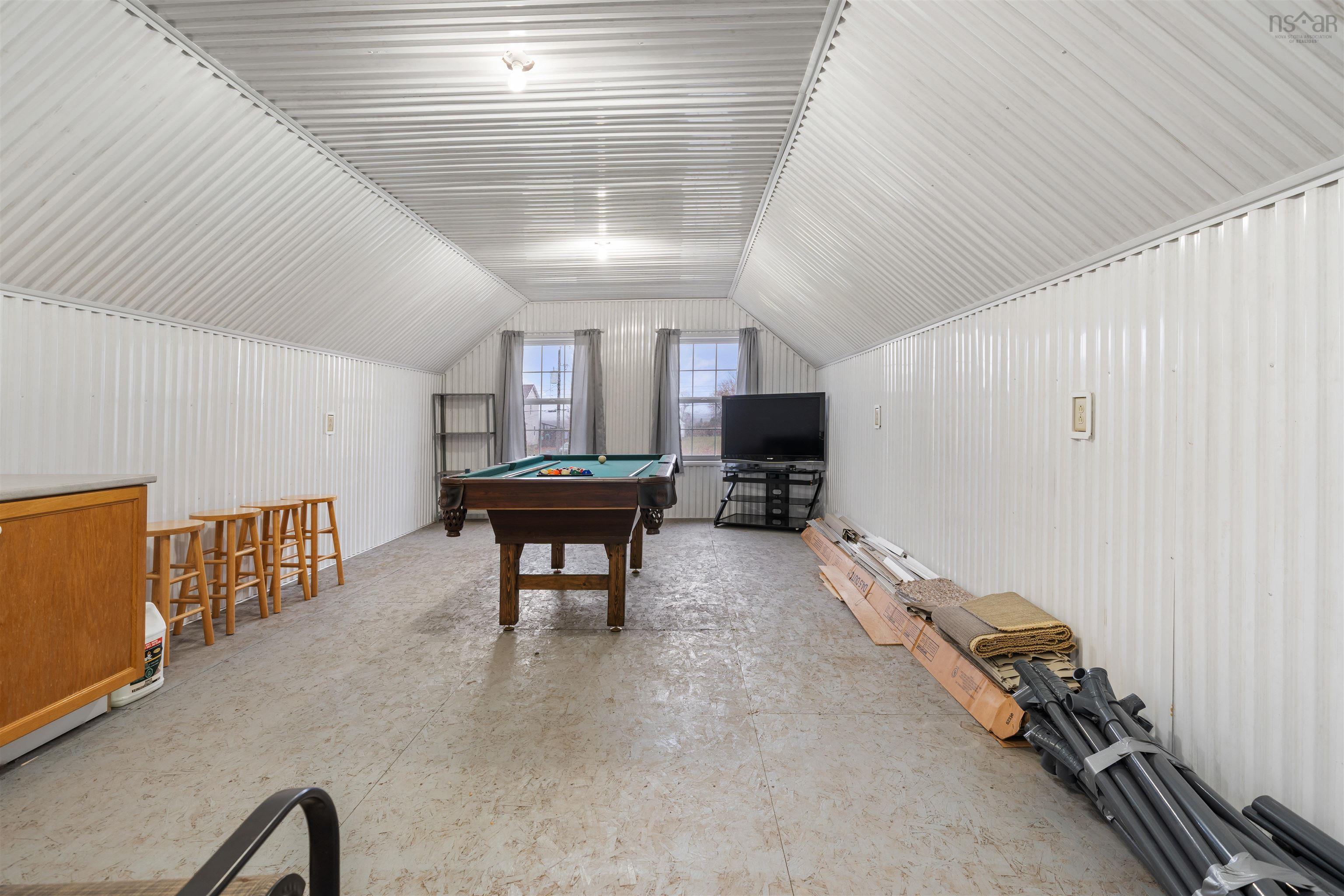 $610,000.00: 11 Downsview Drive, Lower Truro