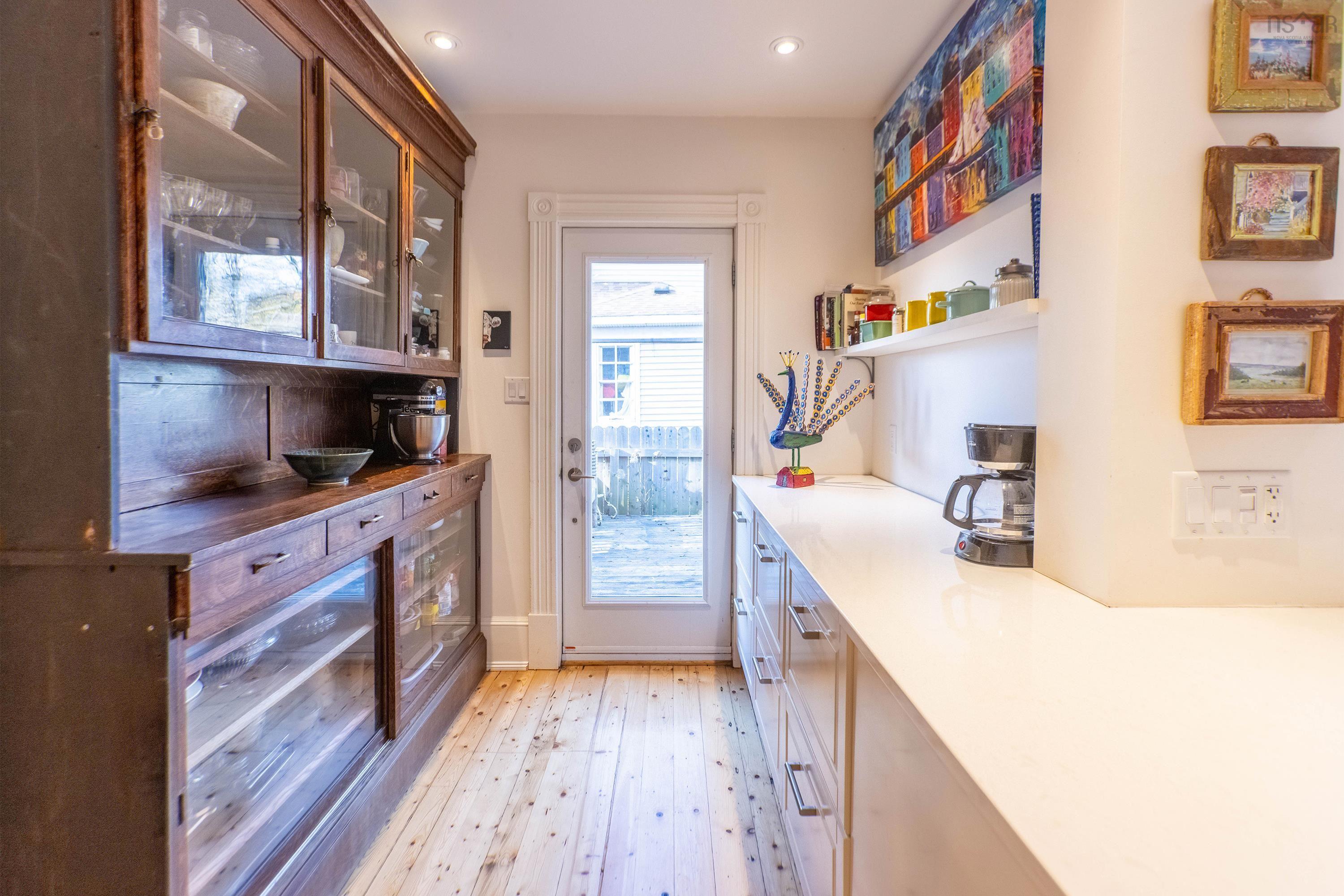 $439,900.00: 124 Church Street, Amherst