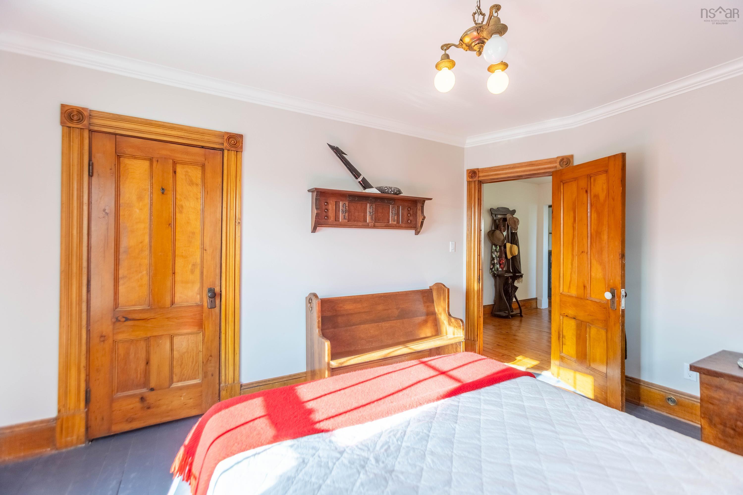 $439,900.00: 124 Church Street, Amherst