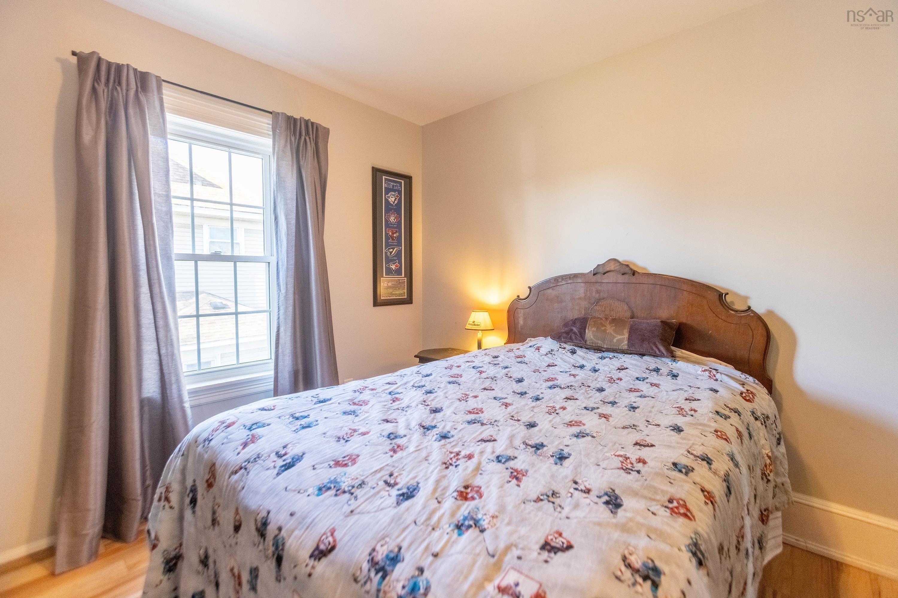 $439,900.00: 124 Church Street, Amherst