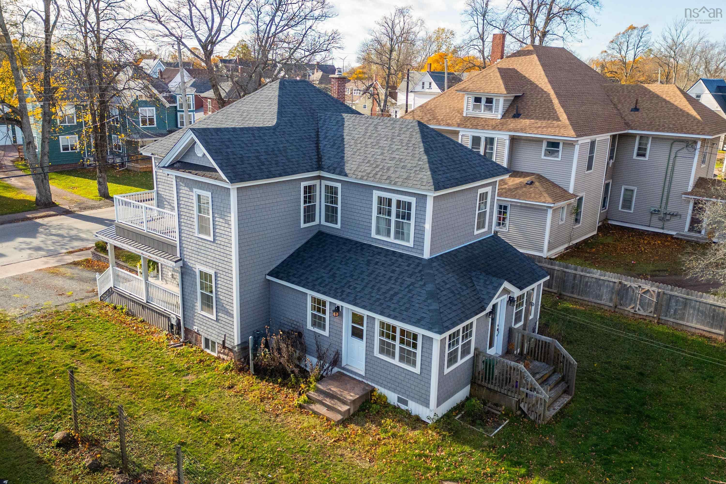 $439,900.00: 124 Church Street, Amherst