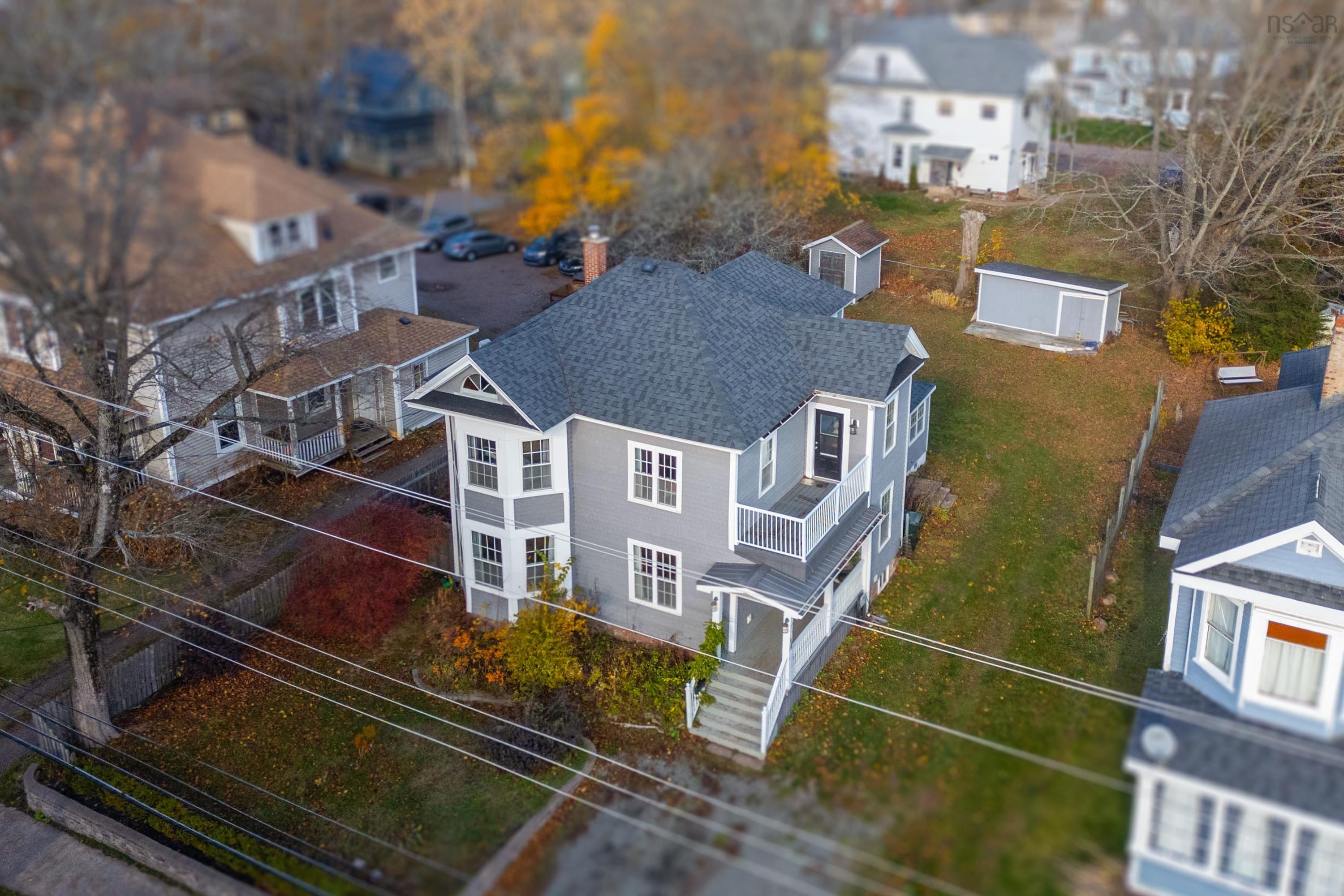 $439,900.00: 124 Church Street, Amherst