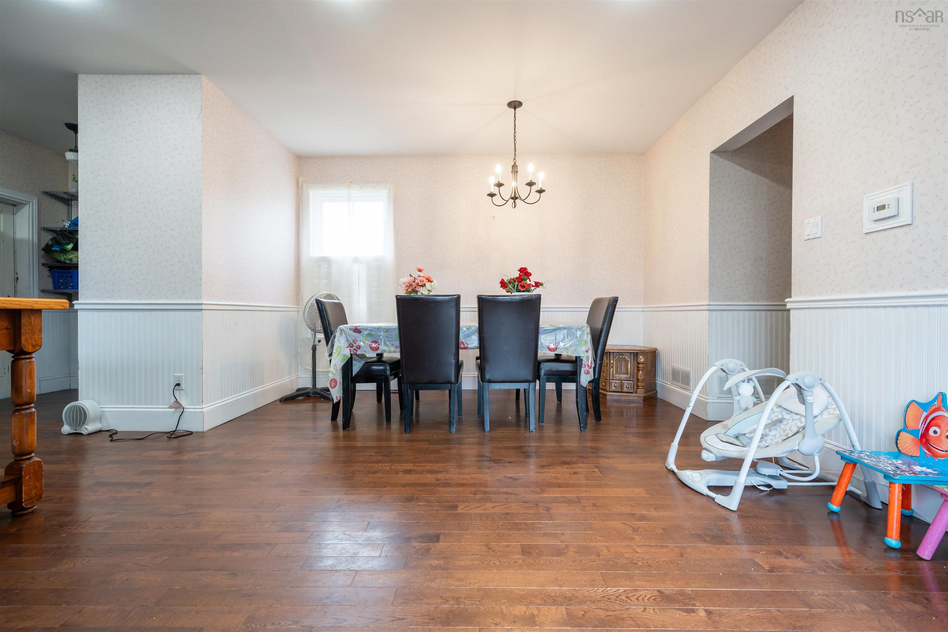 $379,900.00: 230 Victoria Street E, Amherst