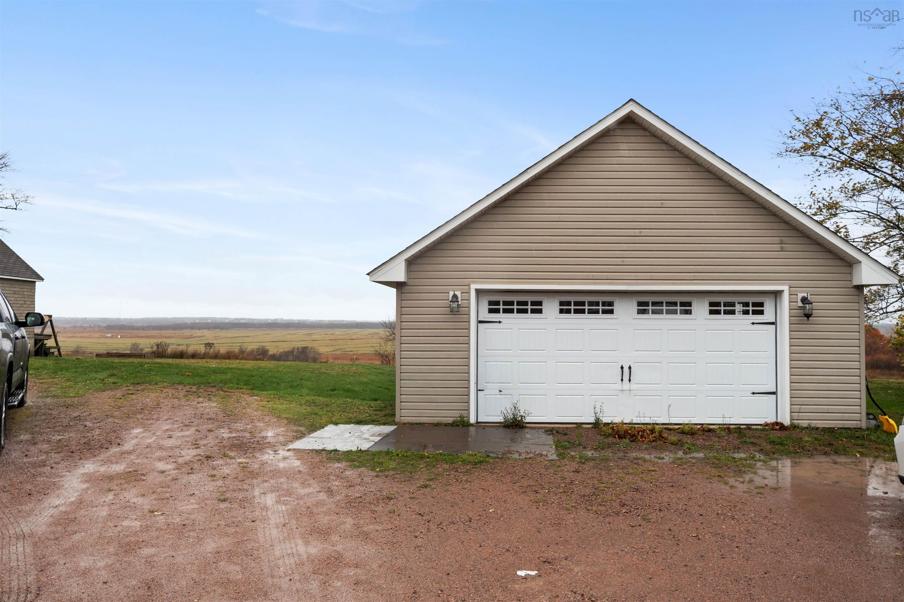 $379,900.00: 230 Victoria Street E, Amherst