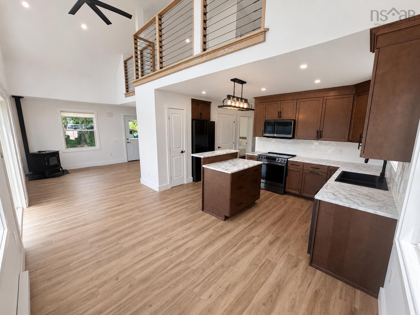 $725,000.00: 13512 Highway 3, Dayspring