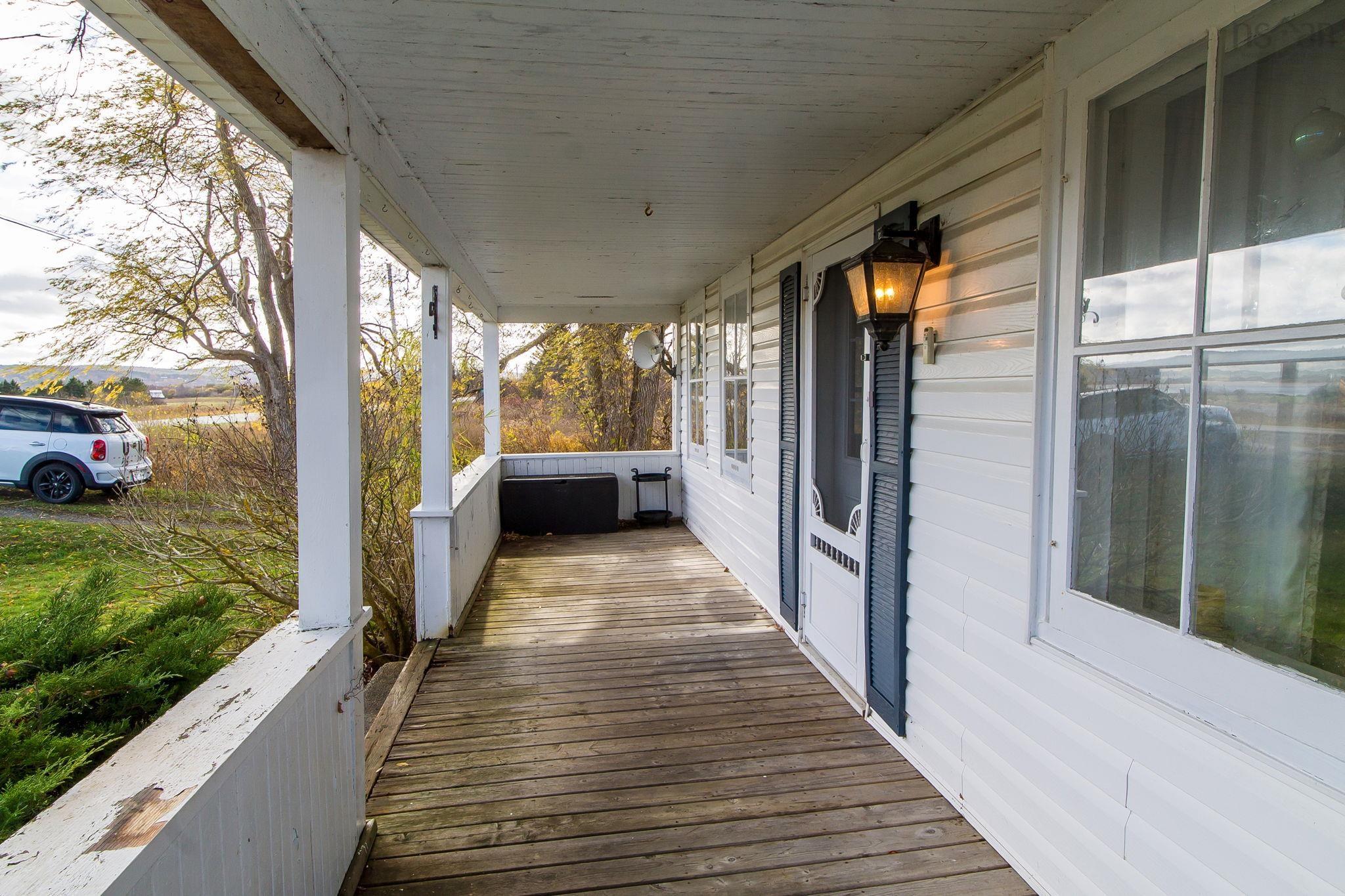 $280,000.00: 6209 Highway 1, Granville Centre