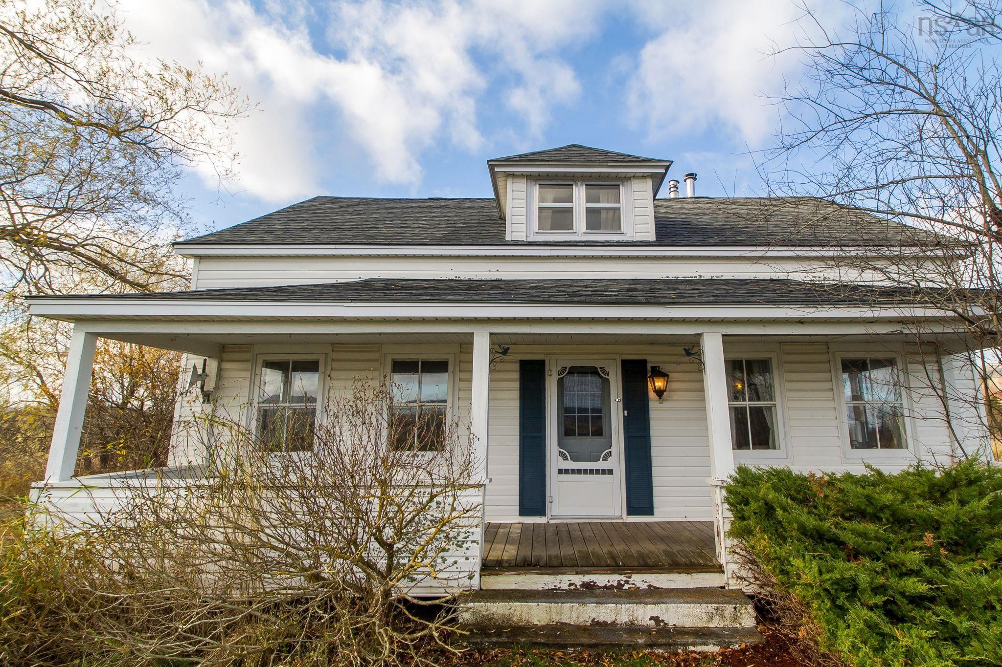 $280,000.00: 6209 Highway 1, Granville Centre