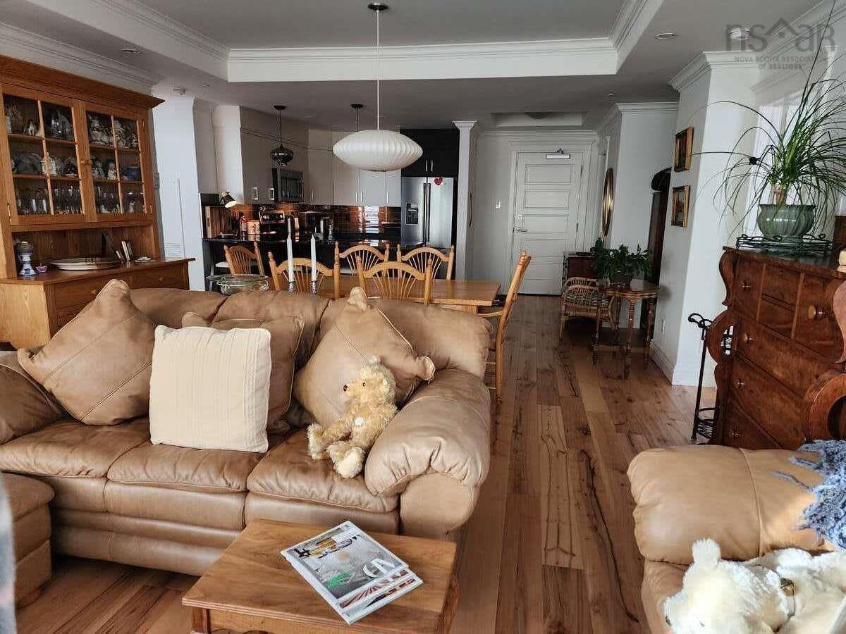 $825,000.00: 1207 1445 South Park Street, Halifax