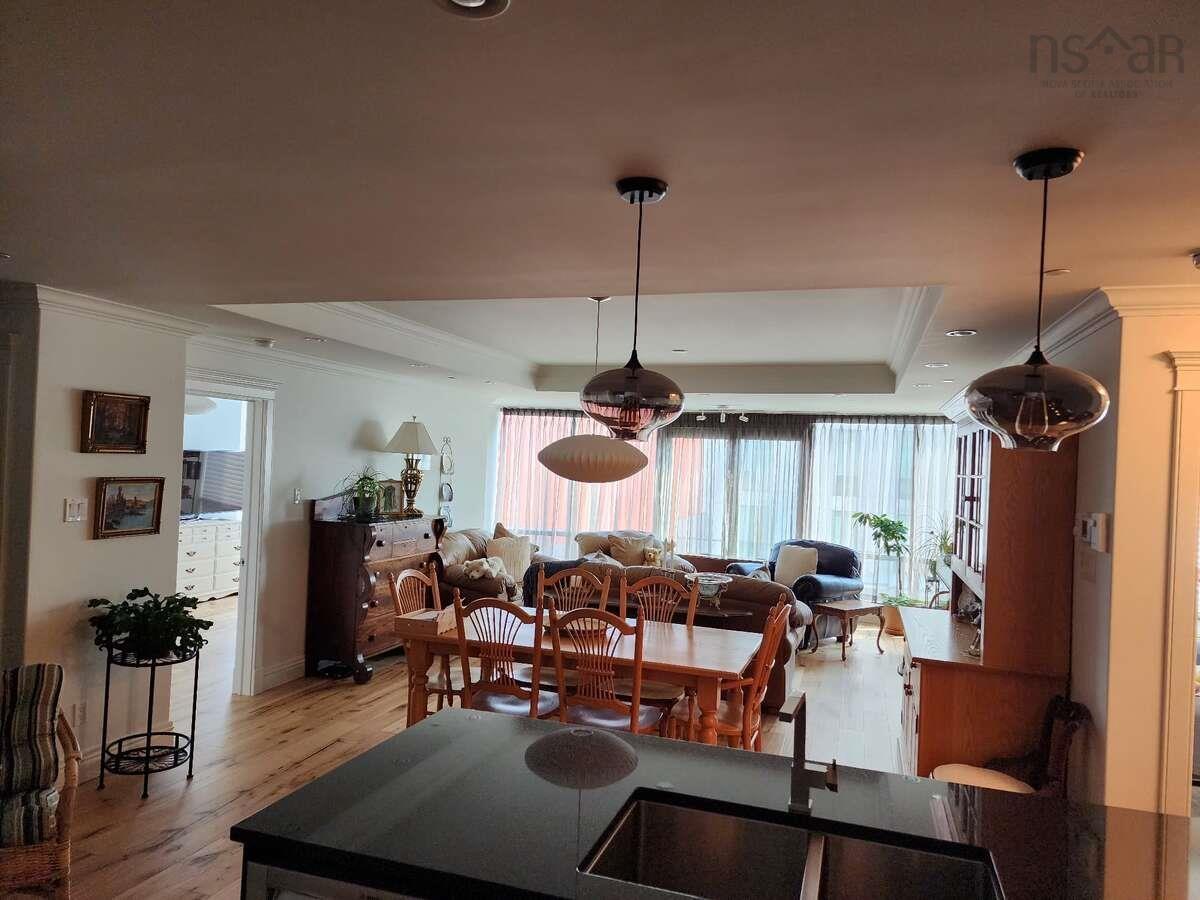 $825,000.00: 1207 1445 South Park Street, Halifax