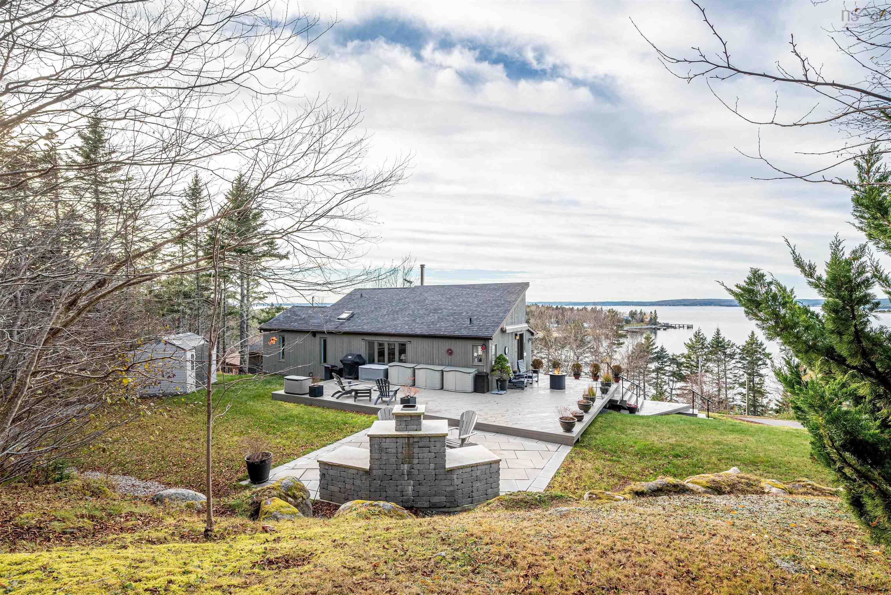 11565 Peggys Cove Road, Seabright, NS (MLS 202528459)