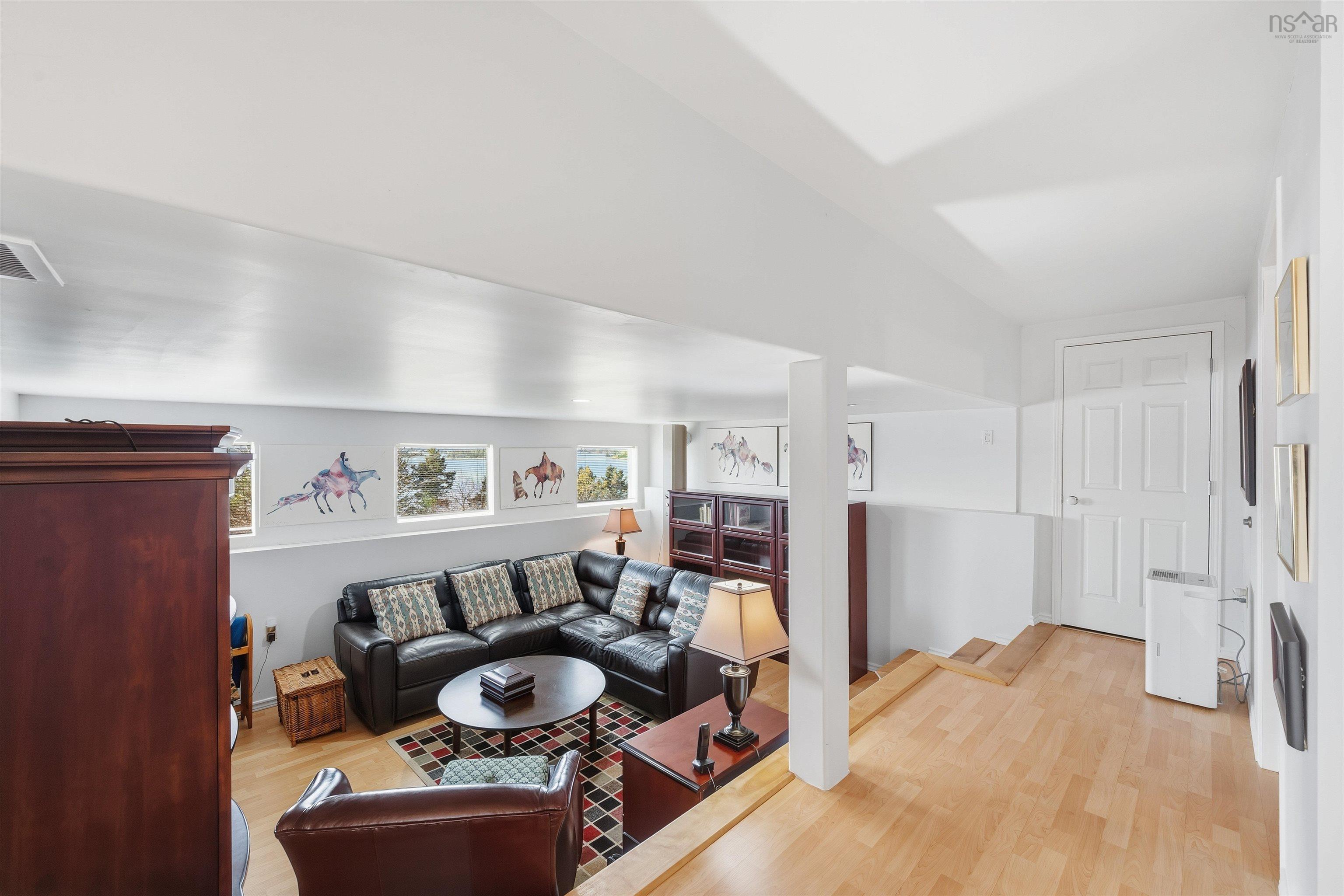 11565 Peggys Cove Road, Seabright, NS (MLS 202528459)