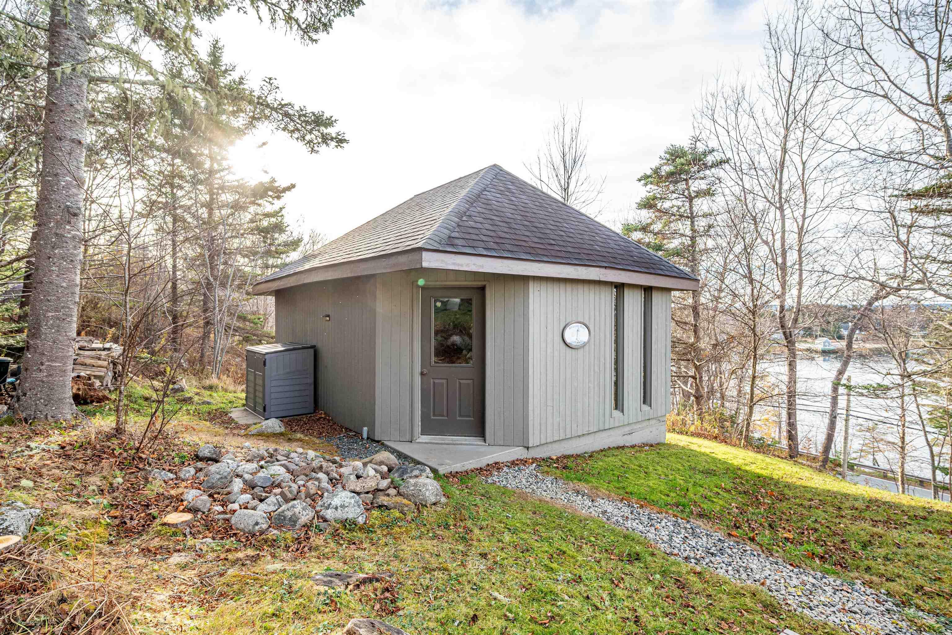 11565 Peggys Cove Road, Seabright, NS (MLS 202528459)