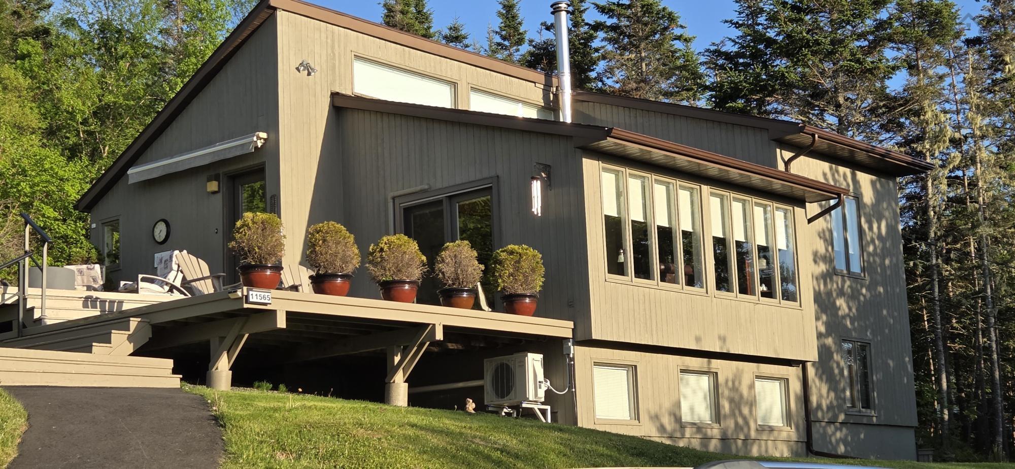 11565 Peggys Cove Road, Seabright, NS (MLS 202528459)