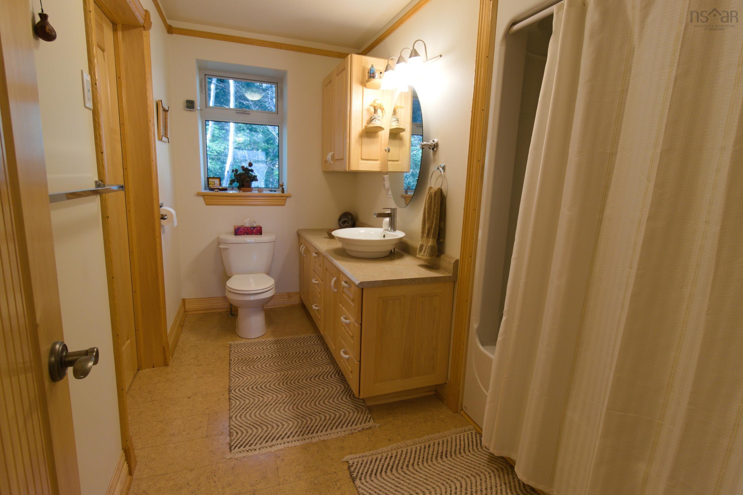 $799,000.00: 516 Burgess Mountain Road, Woodville