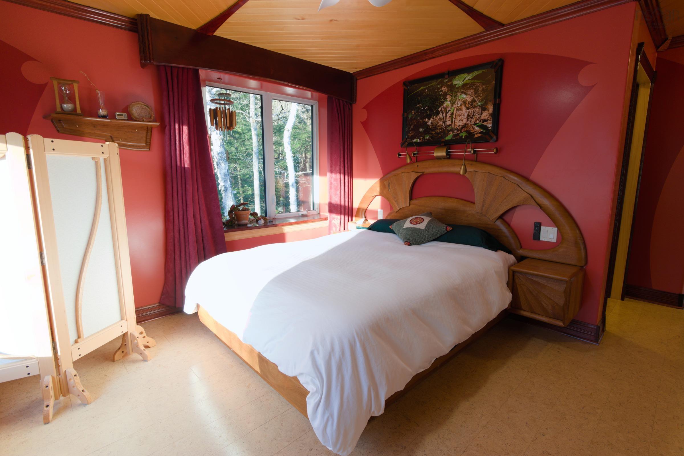 $799,000.00: 516 Burgess Mountain Road, Woodville