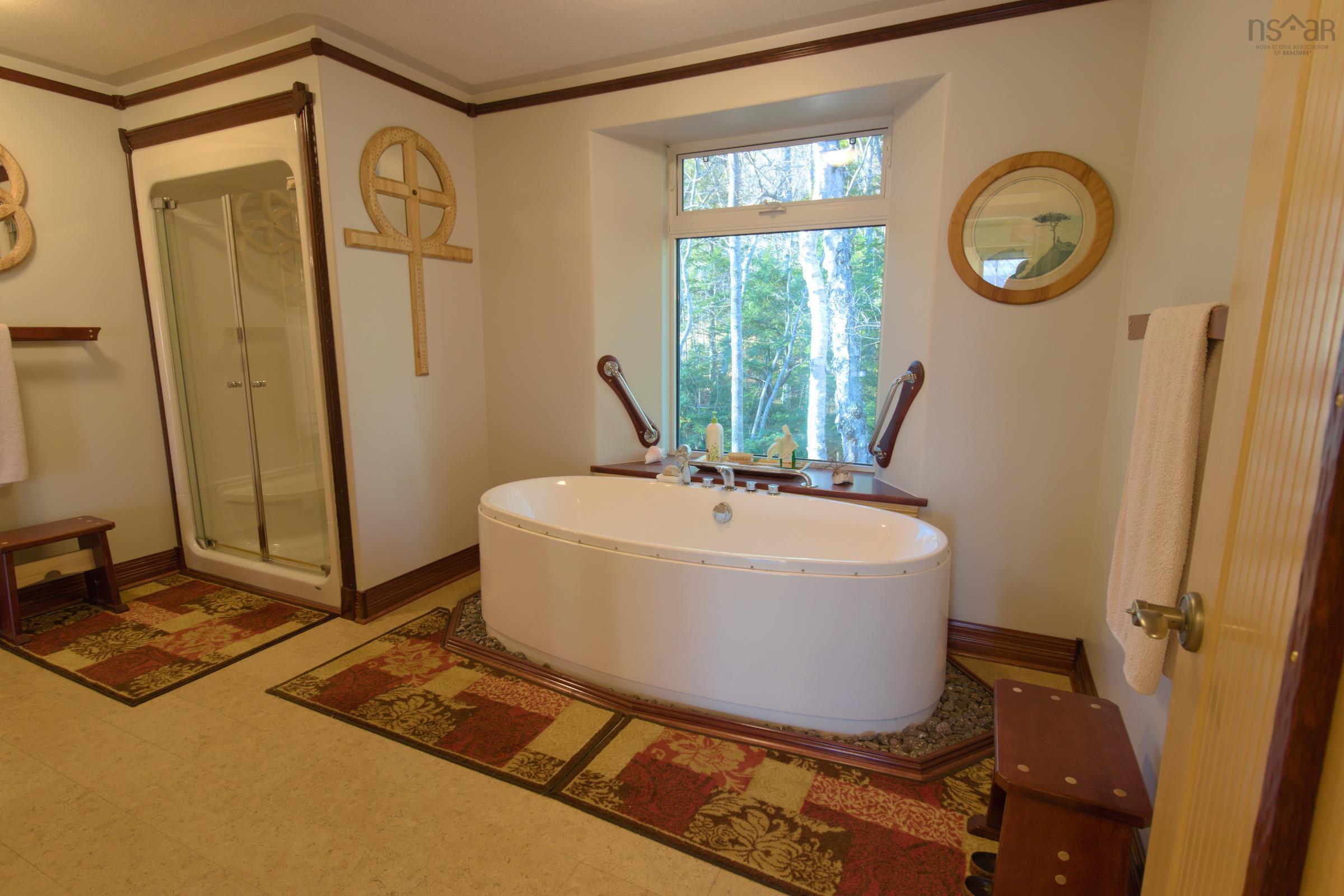 $799,000.00: 516 Burgess Mountain Road, Woodville