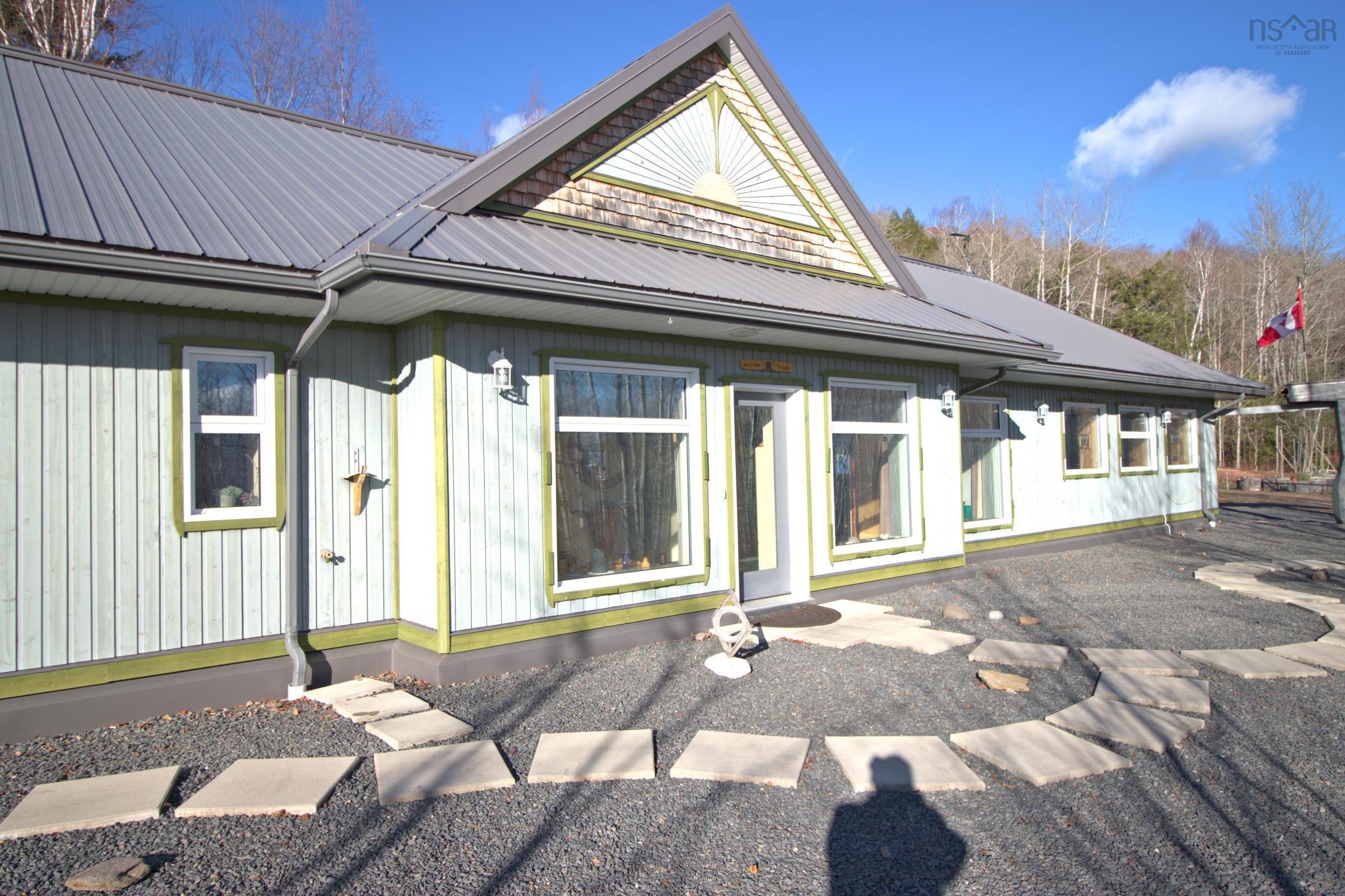 $799,000.00: 516 Burgess Mountain Road, Woodville