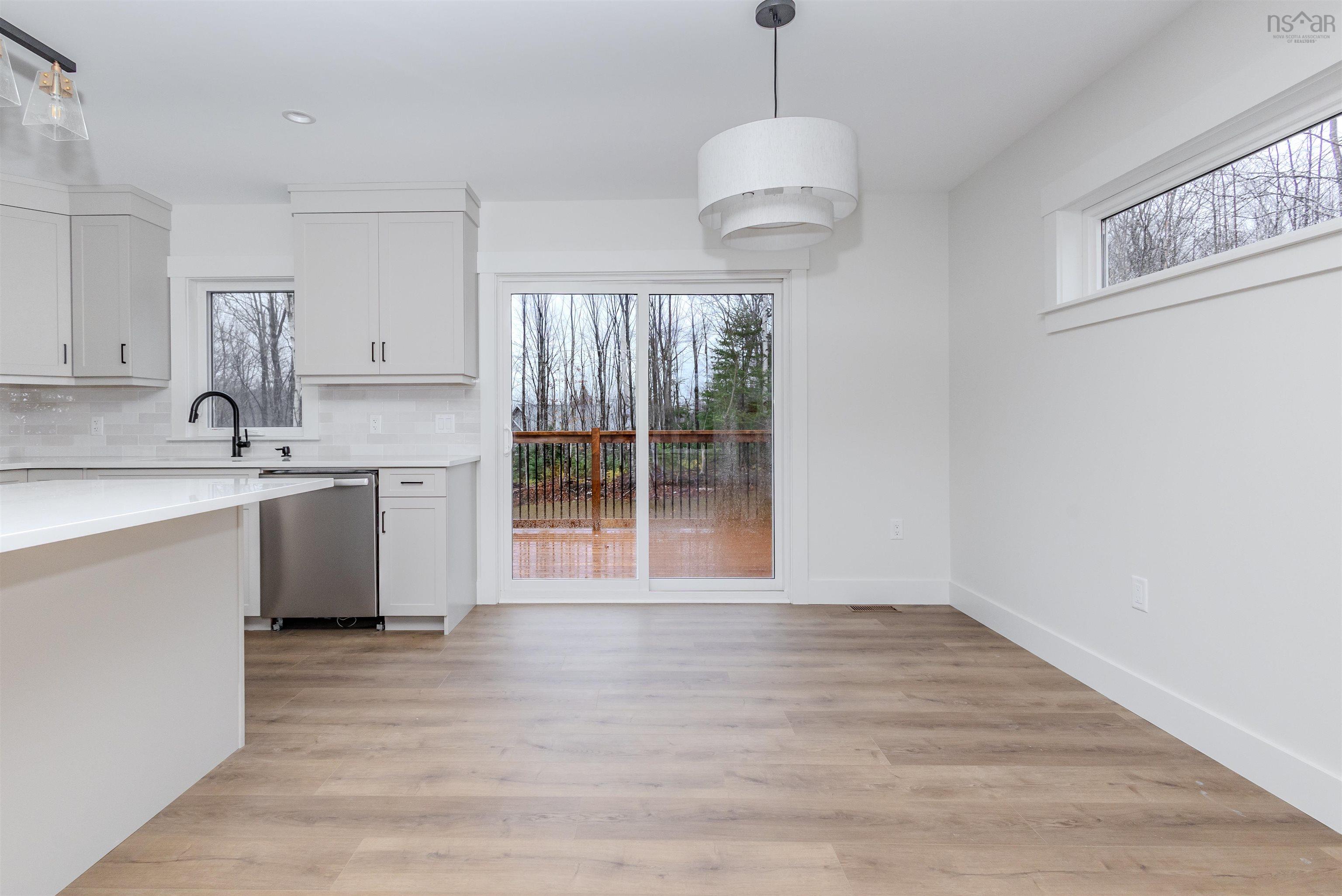 $625,000.00: 43 Emerson Drive, Howie Centre