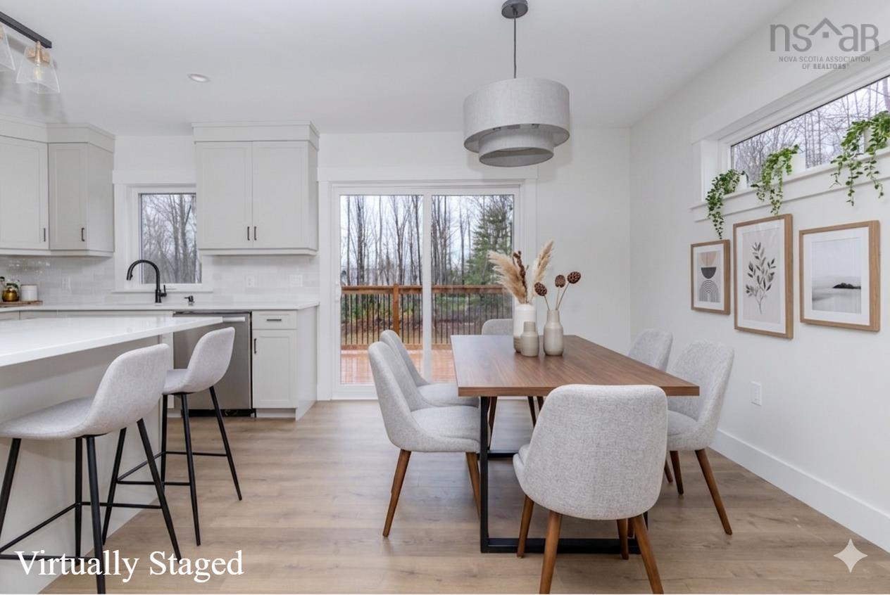 $625,000.00: 43 Emerson Drive, Howie Centre