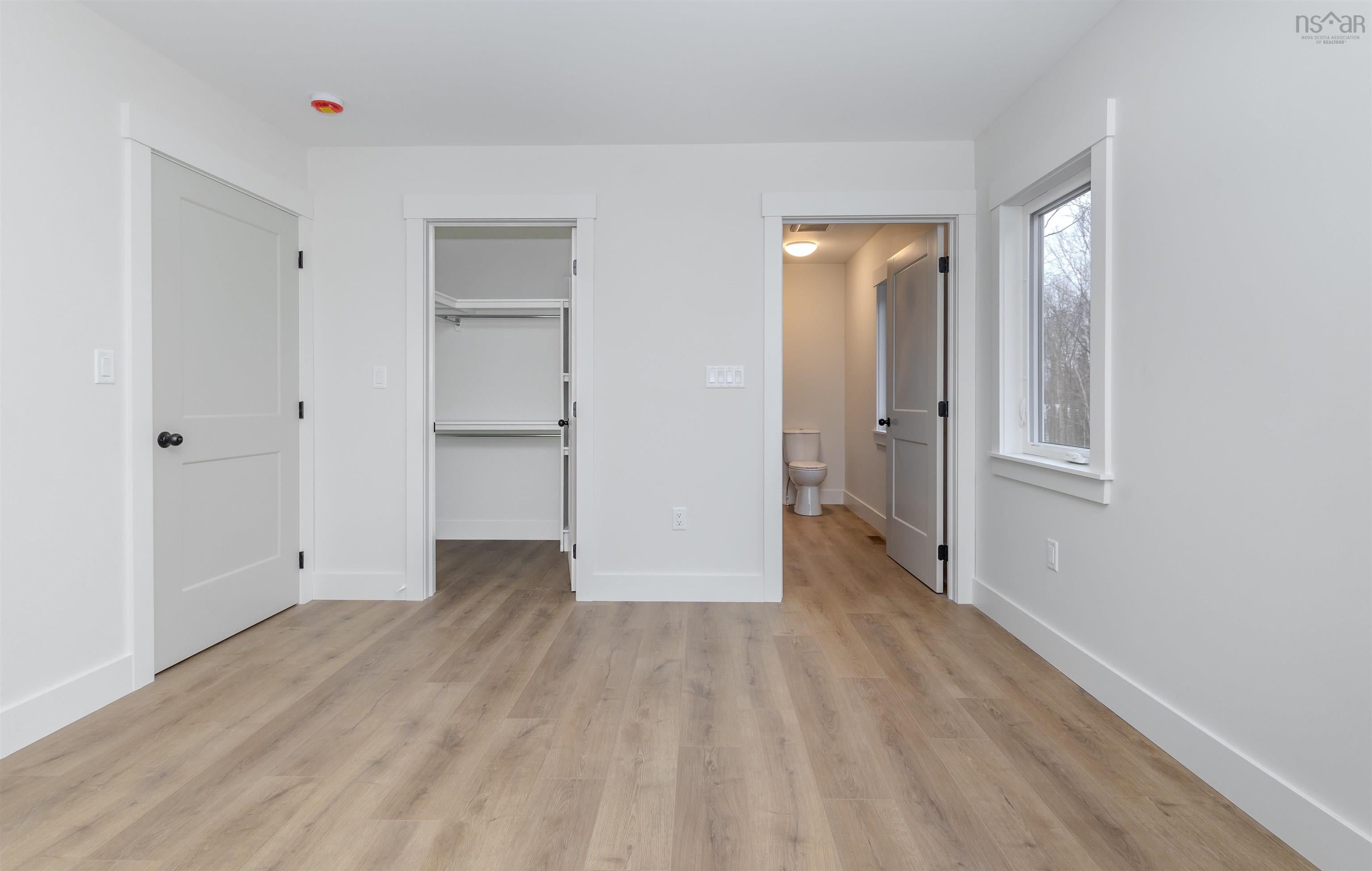 $625,000.00: 43 Emerson Drive, Howie Centre