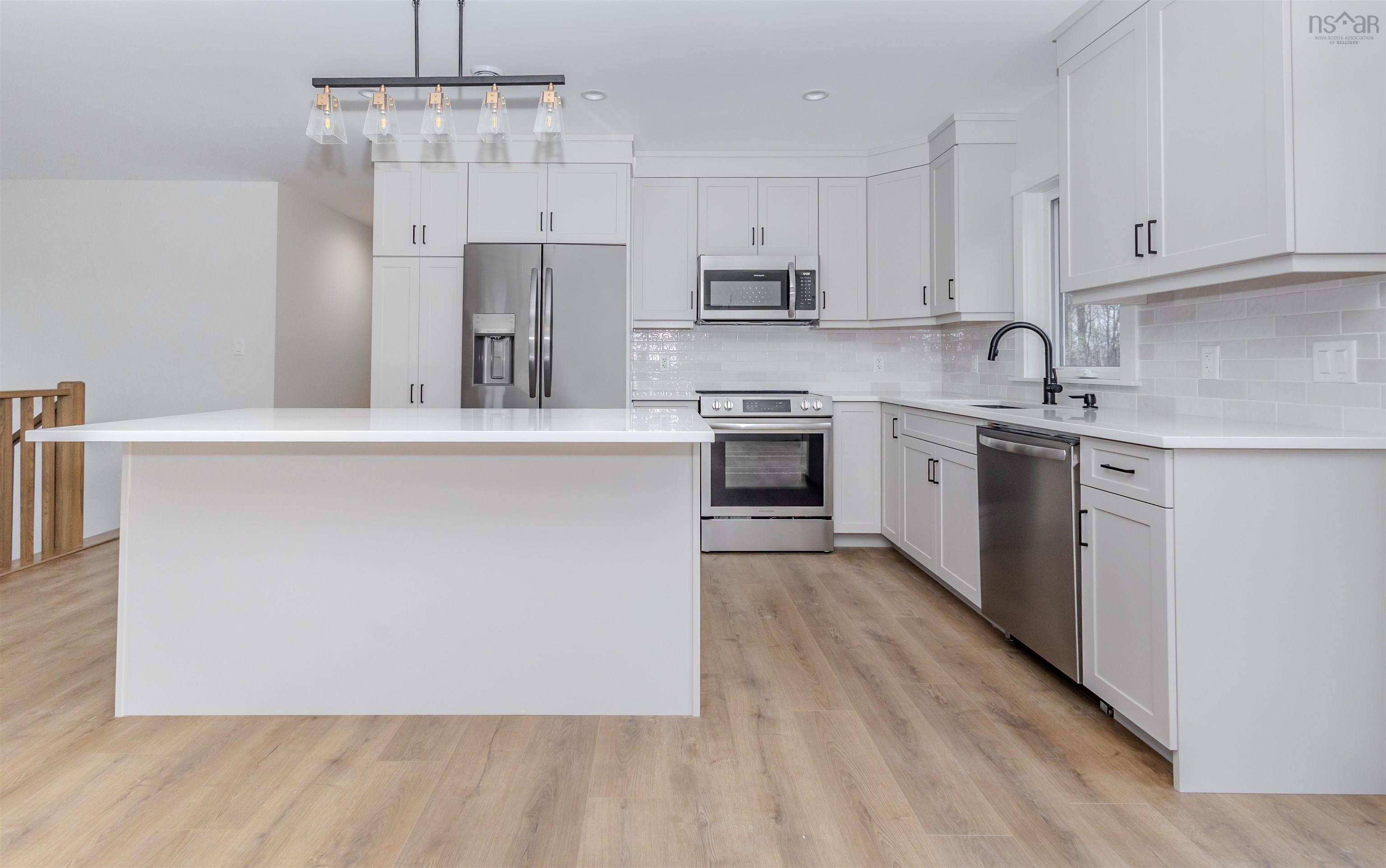 $625,000.00: 43 Emerson Drive, Howie Centre